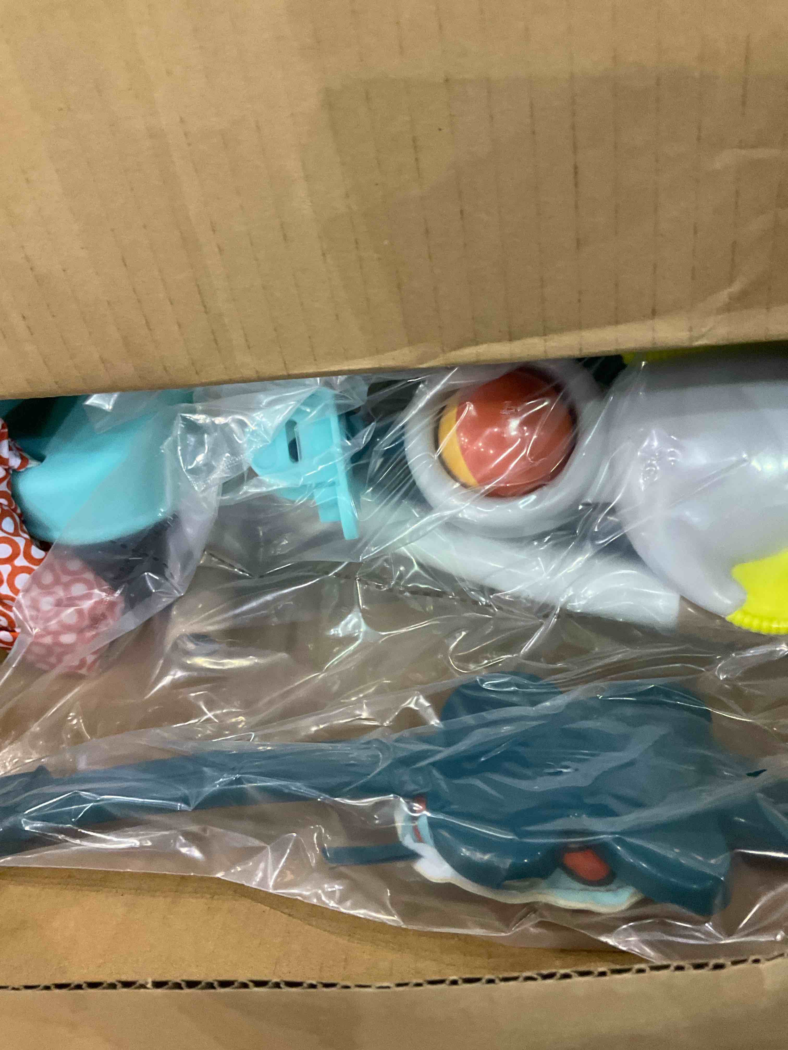 https://s3.amazonaws.com/lotting-images-prod/BargainHunt/EXS01448788_1717504772004.jpeg