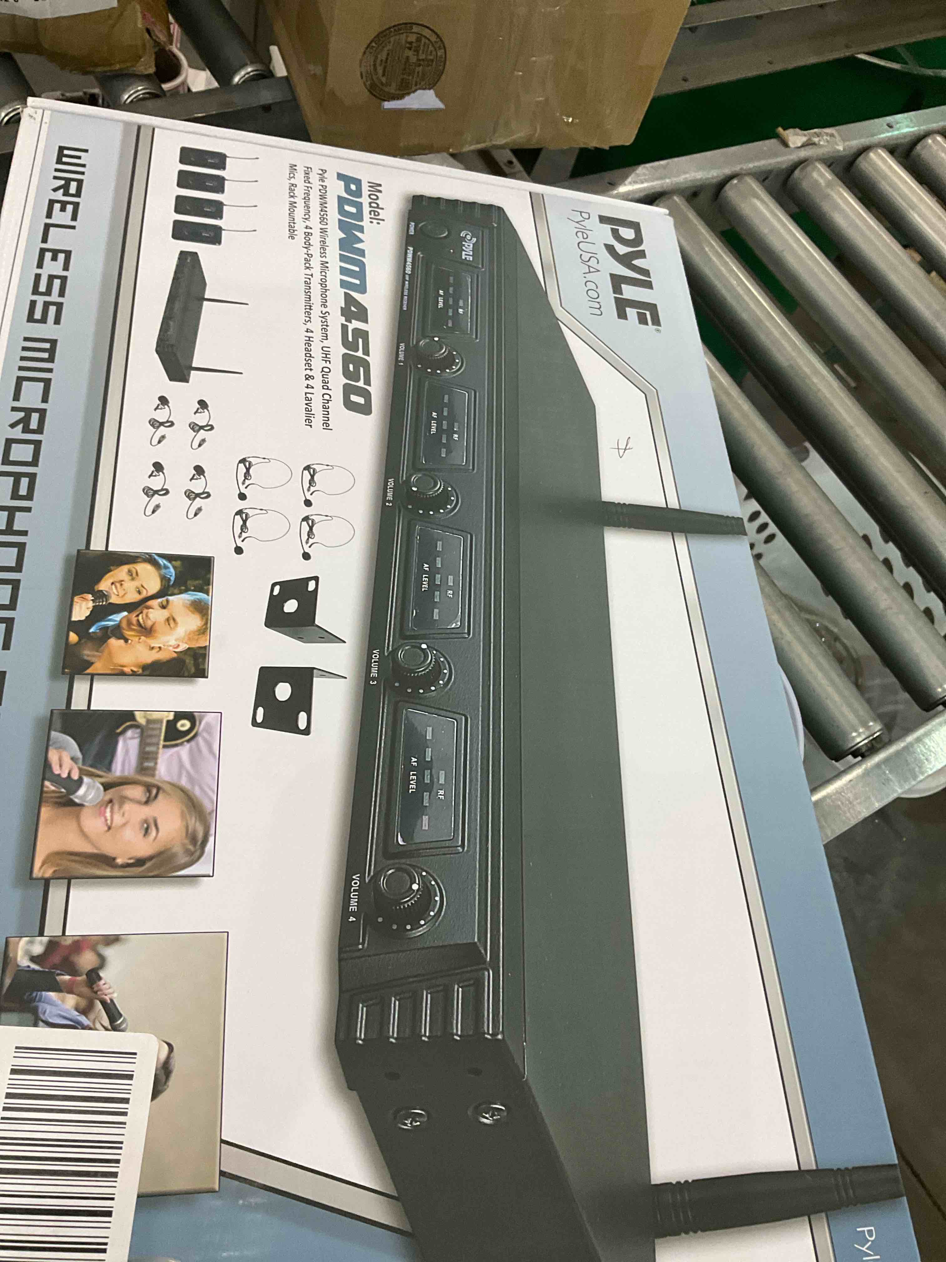 https://s3.amazonaws.com/lotting-images-prod/BargainHunt/EXS01448799_1717507572505.jpeg