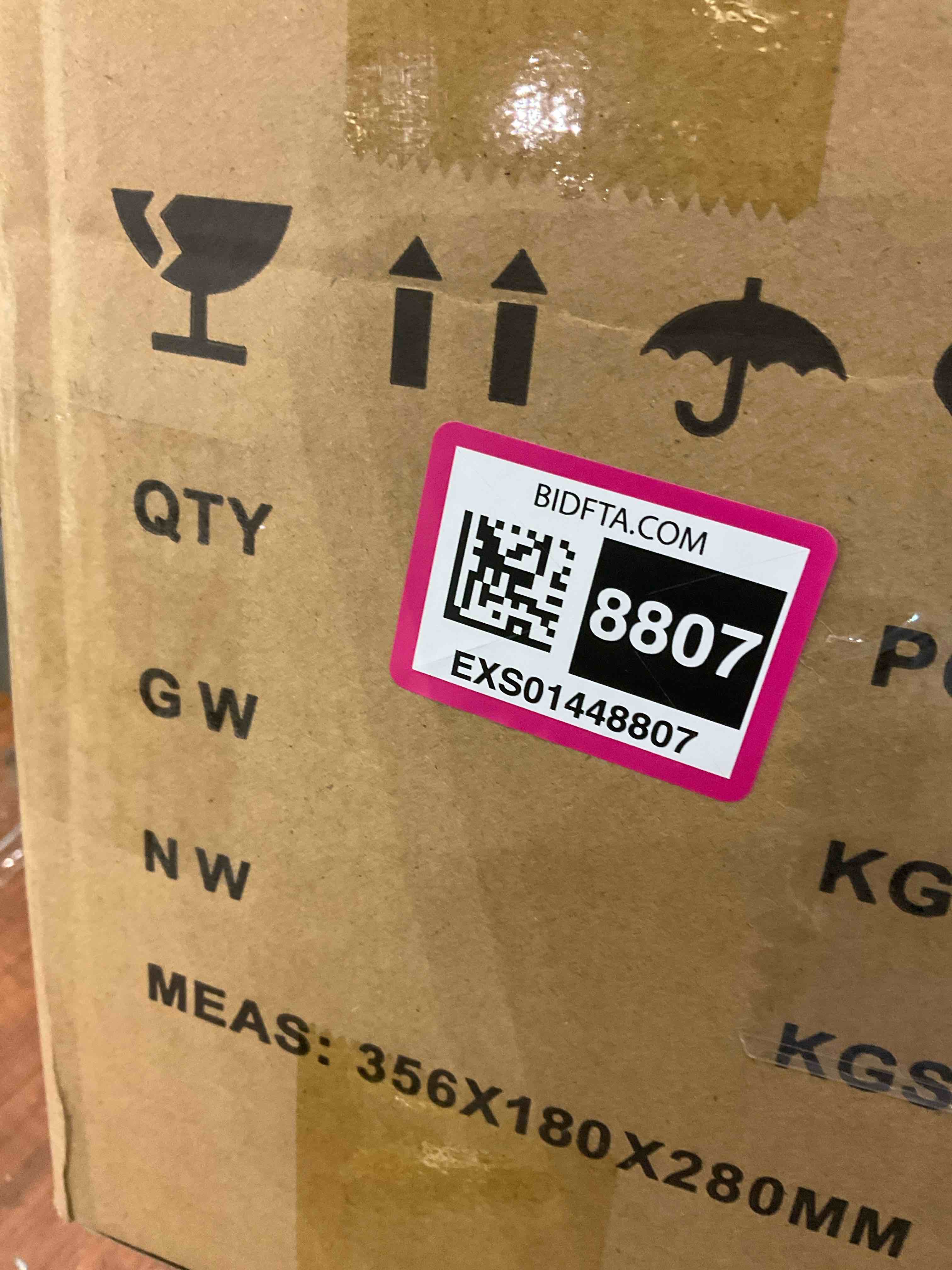 https://s3.amazonaws.com/lotting-images-prod/BargainHunt/EXS01448807_1717508487520.jpeg