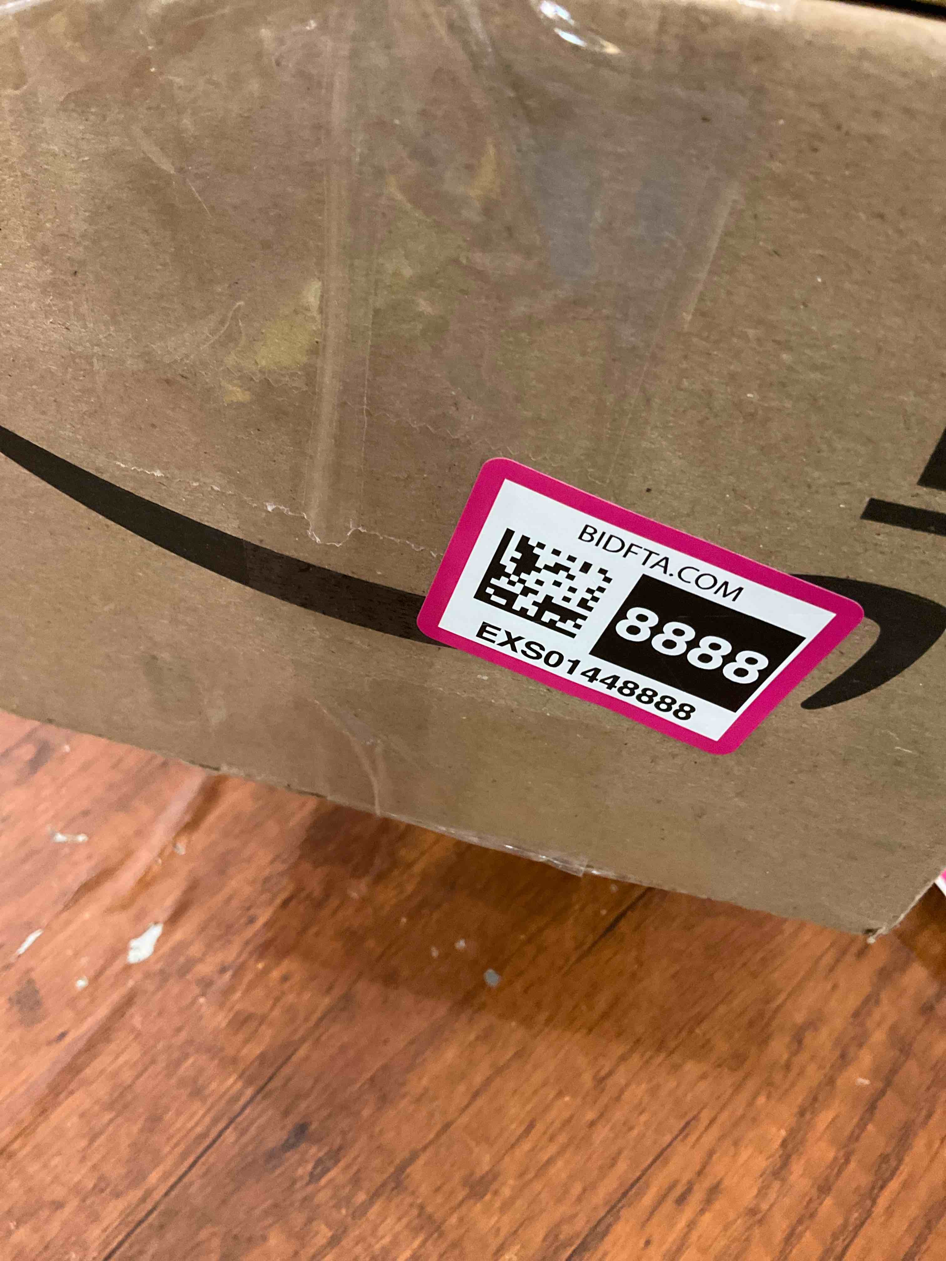https://s3.amazonaws.com/lotting-images-prod/BargainHunt/EXS01448888_1717522027713.jpeg