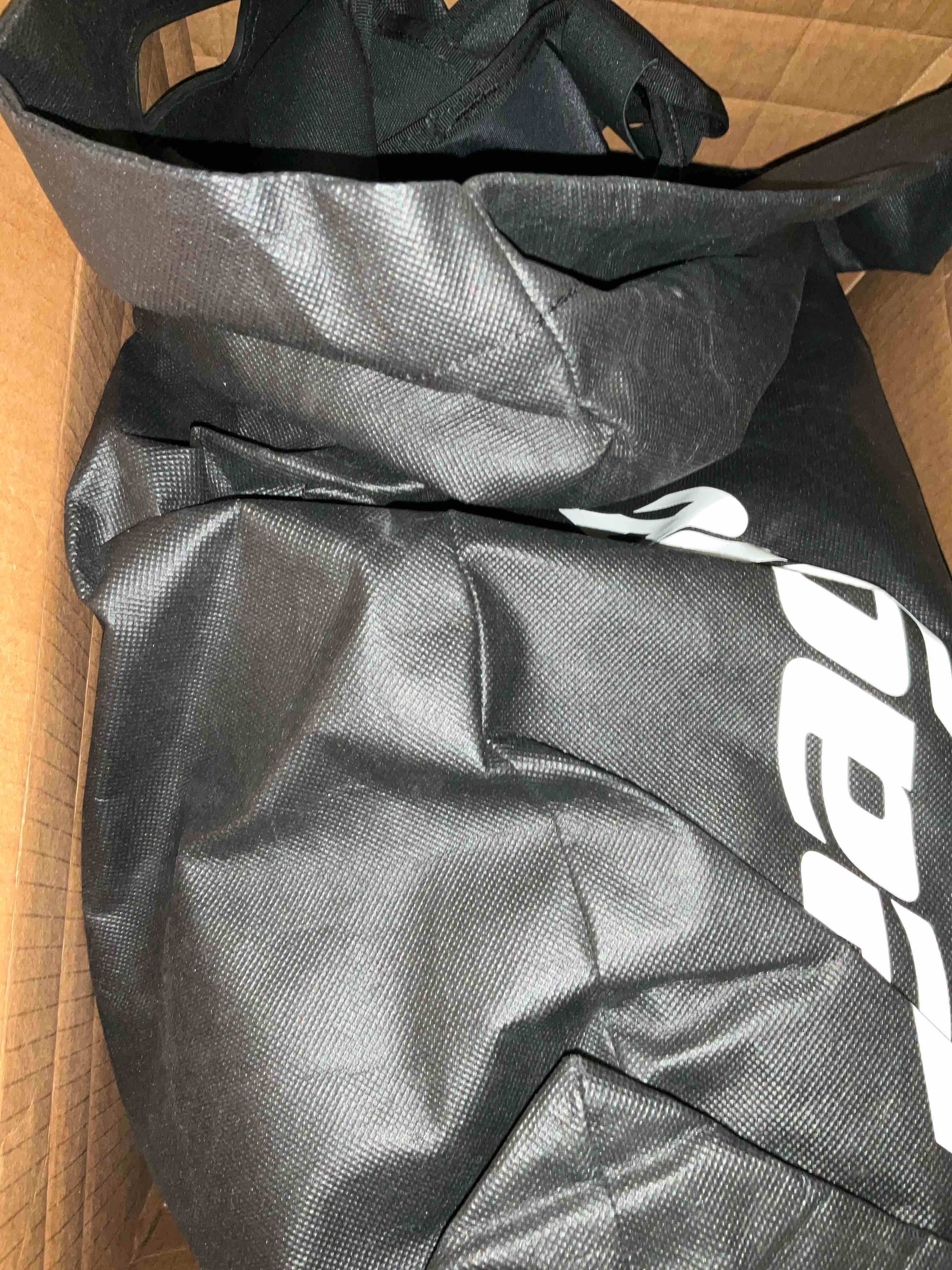 https://s3.amazonaws.com/lotting-images-prod/BargainHunt/EXS01449214_1717511649019.jpeg