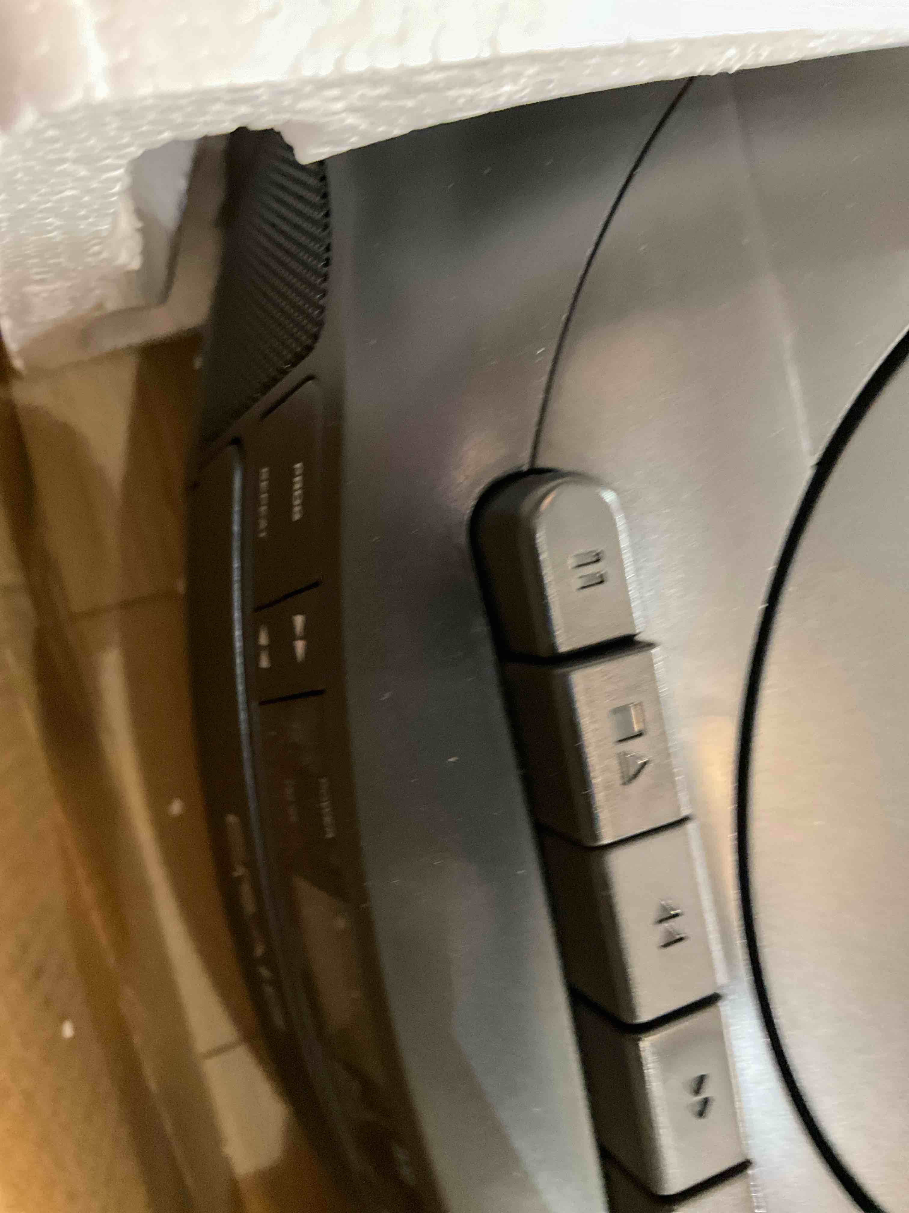 https://s3.amazonaws.com/lotting-images-prod/BargainHunt/EXS01449257_1717526063168.jpeg