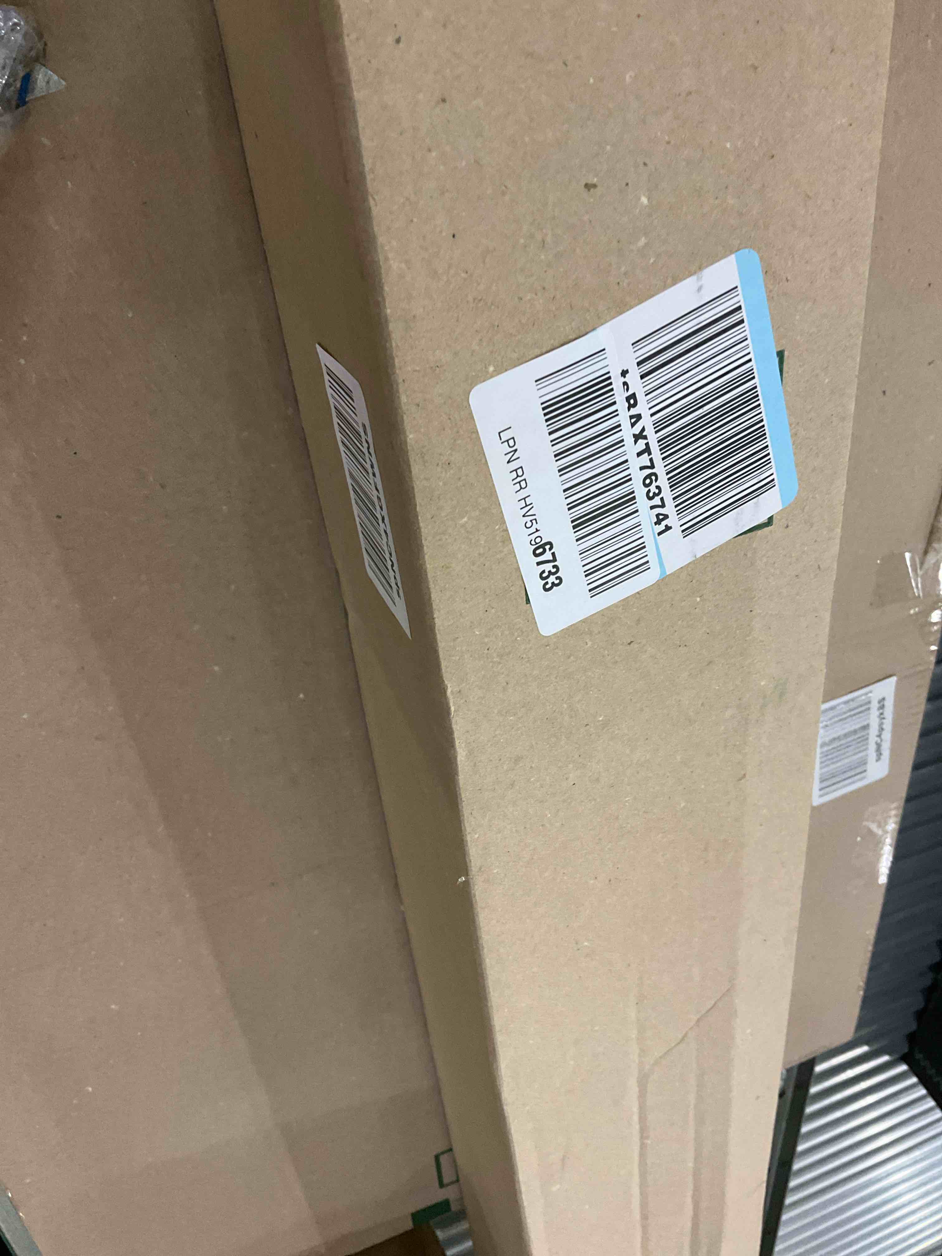 https://s3.amazonaws.com/lotting-images-prod/BargainHunt/EXS01449407_1717689190426.jpeg