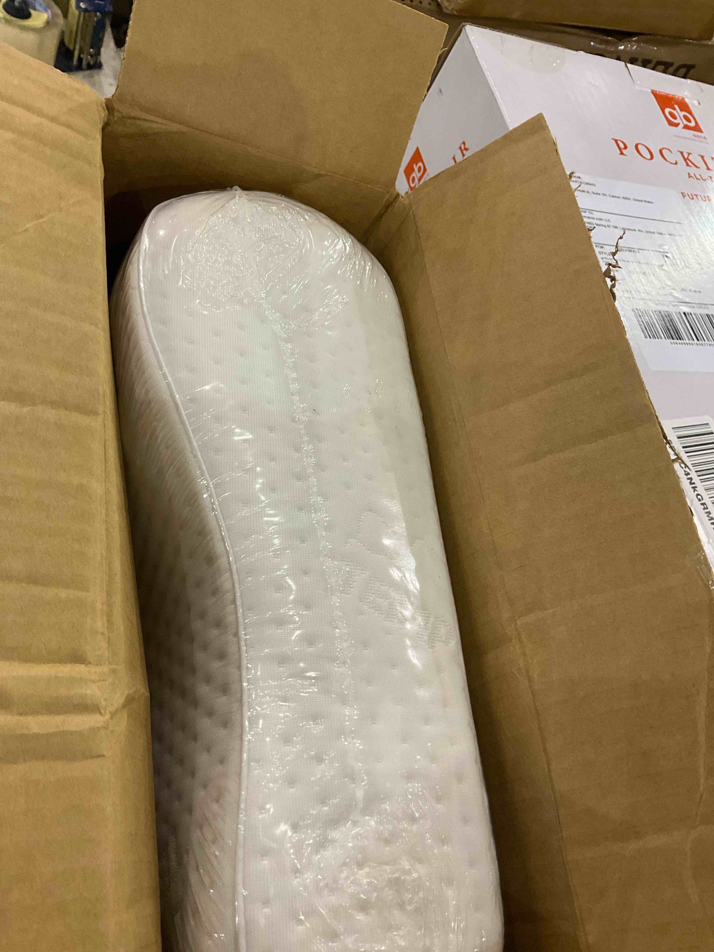 https://s3.amazonaws.com/lotting-images-prod/BargainHunt/EXS01449508_1717590680846.jpeg