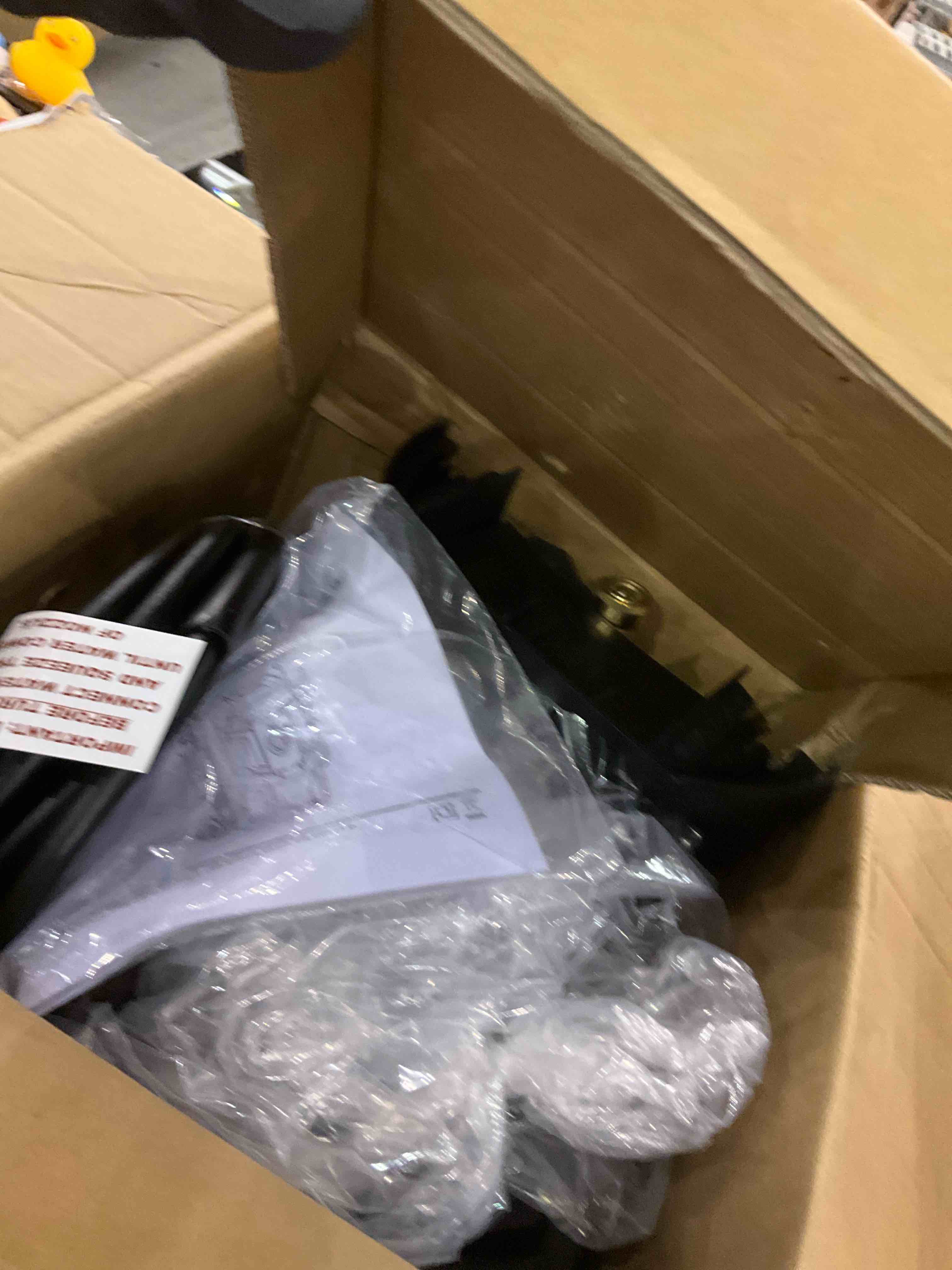 https://s3.amazonaws.com/lotting-images-prod/BargainHunt/EXS01449518_1717591851330.jpeg