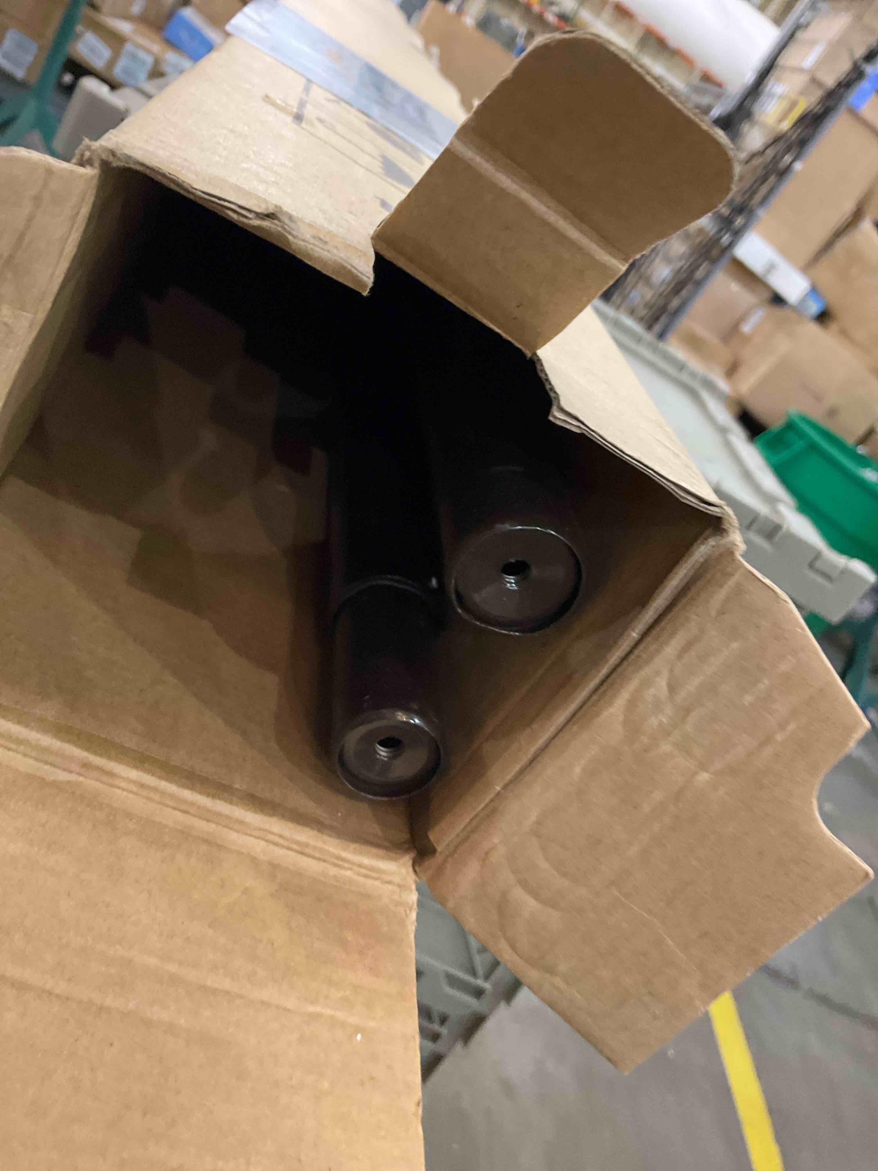 https://s3.amazonaws.com/lotting-images-prod/BargainHunt/EXS01449832_1717768156206.jpeg