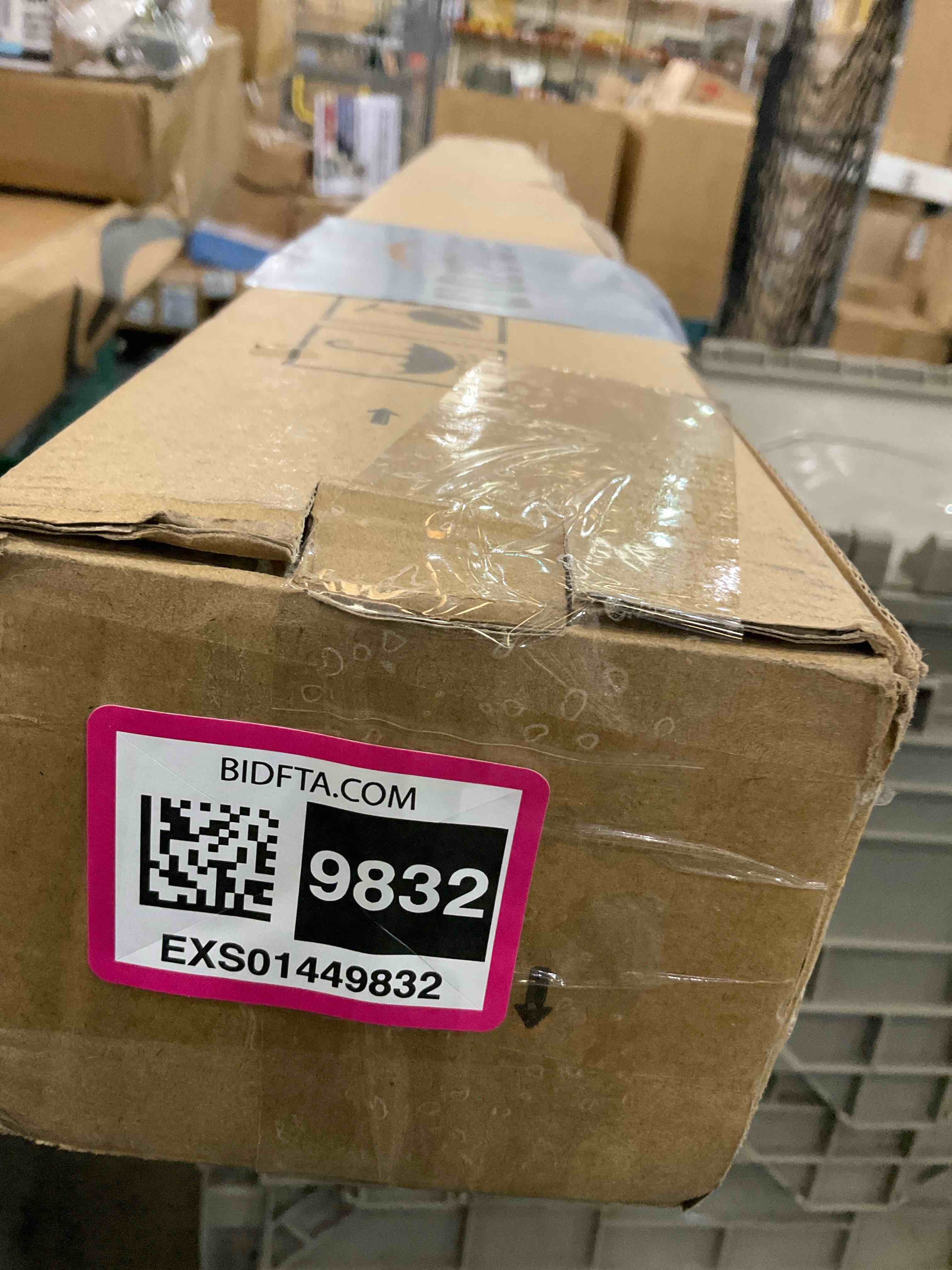 https://s3.amazonaws.com/lotting-images-prod/BargainHunt/EXS01449832_1717768177376.jpeg