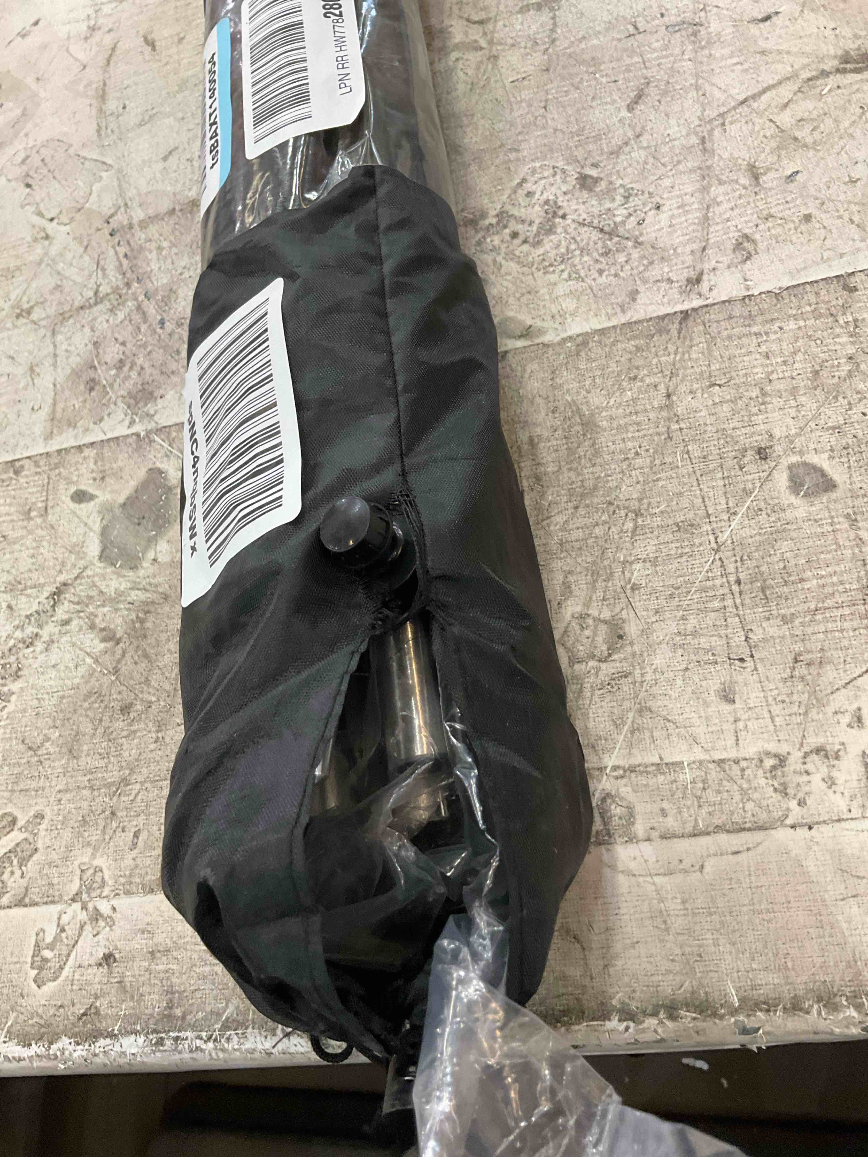https://s3.amazonaws.com/lotting-images-prod/BargainHunt/EXS01449878_1717772578544.jpeg