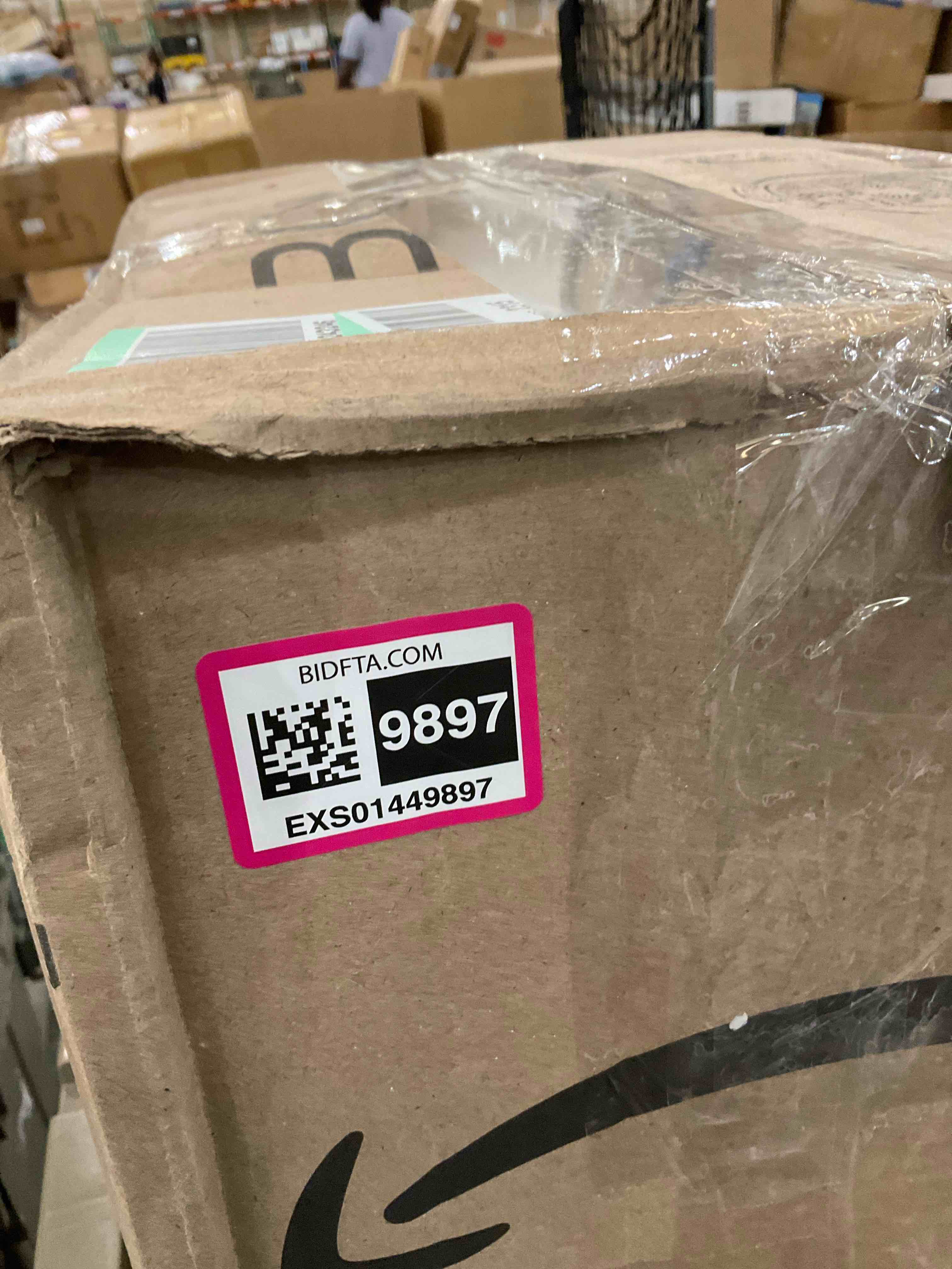 https://s3.amazonaws.com/lotting-images-prod/BargainHunt/EXS01449897_1717775506899.jpeg