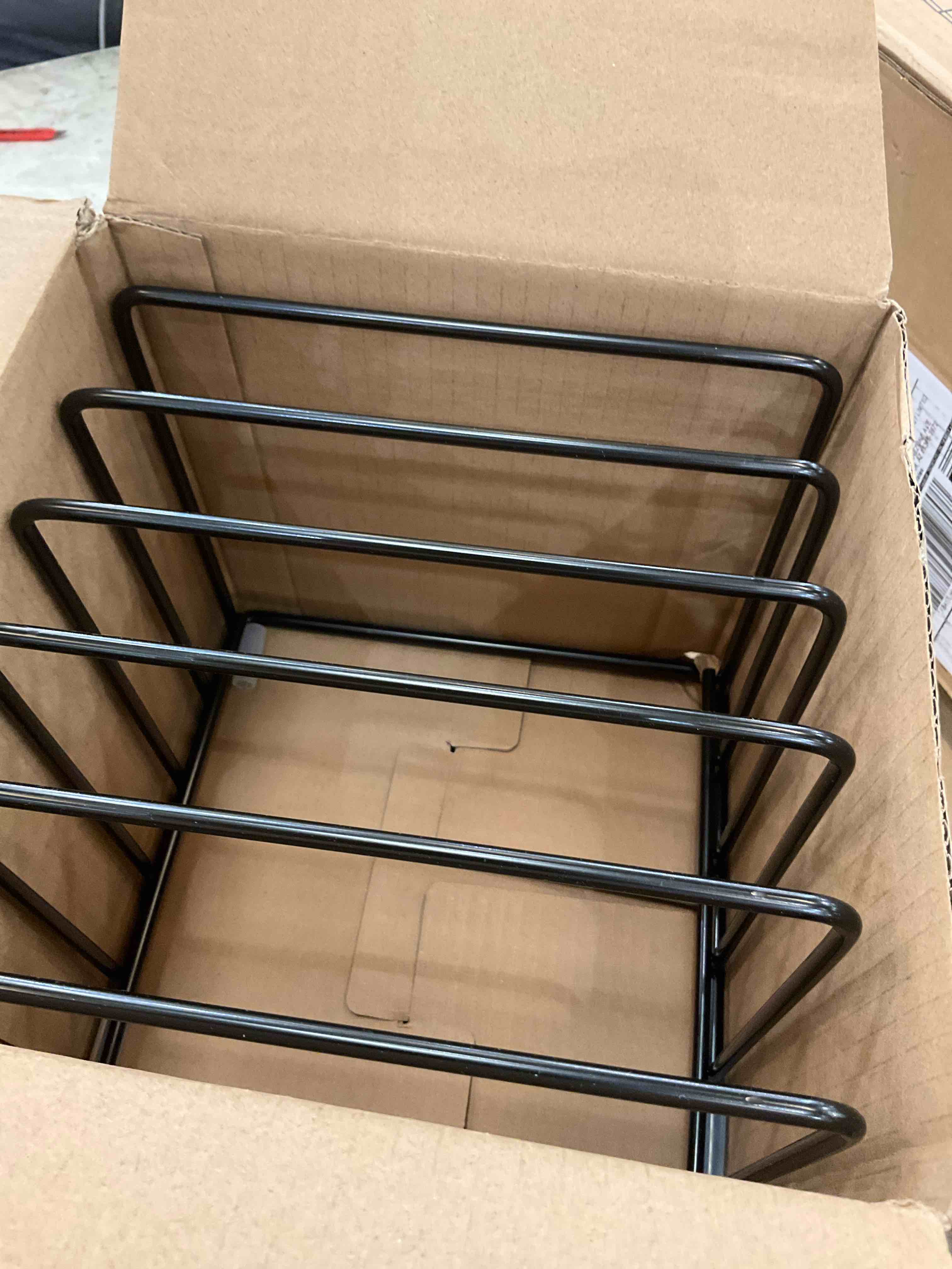 https://s3.amazonaws.com/lotting-images-prod/BargainHunt/EXS01449971_1717785904023.jpeg