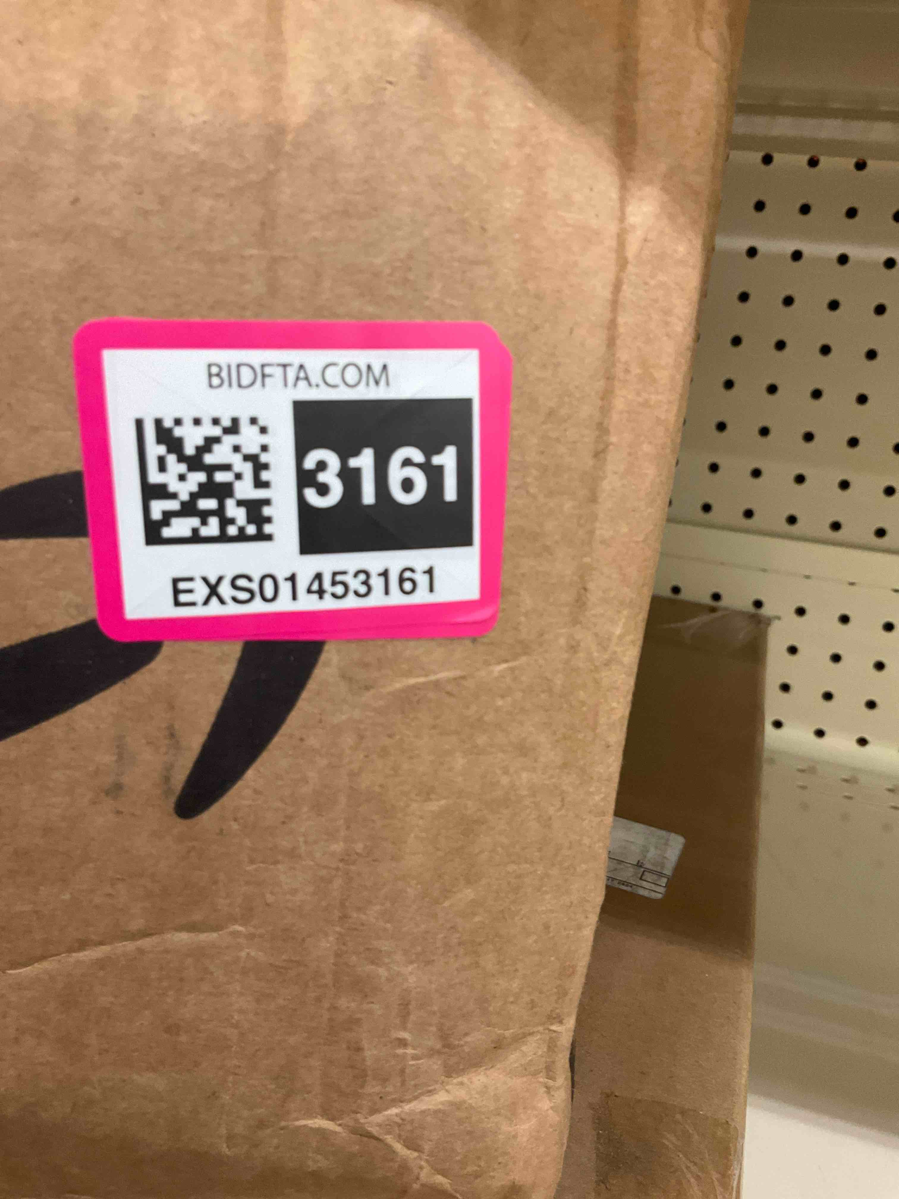 https://s3.amazonaws.com/lotting-images-prod/BargainHunt/EXS01453161_1722008667536.jpeg