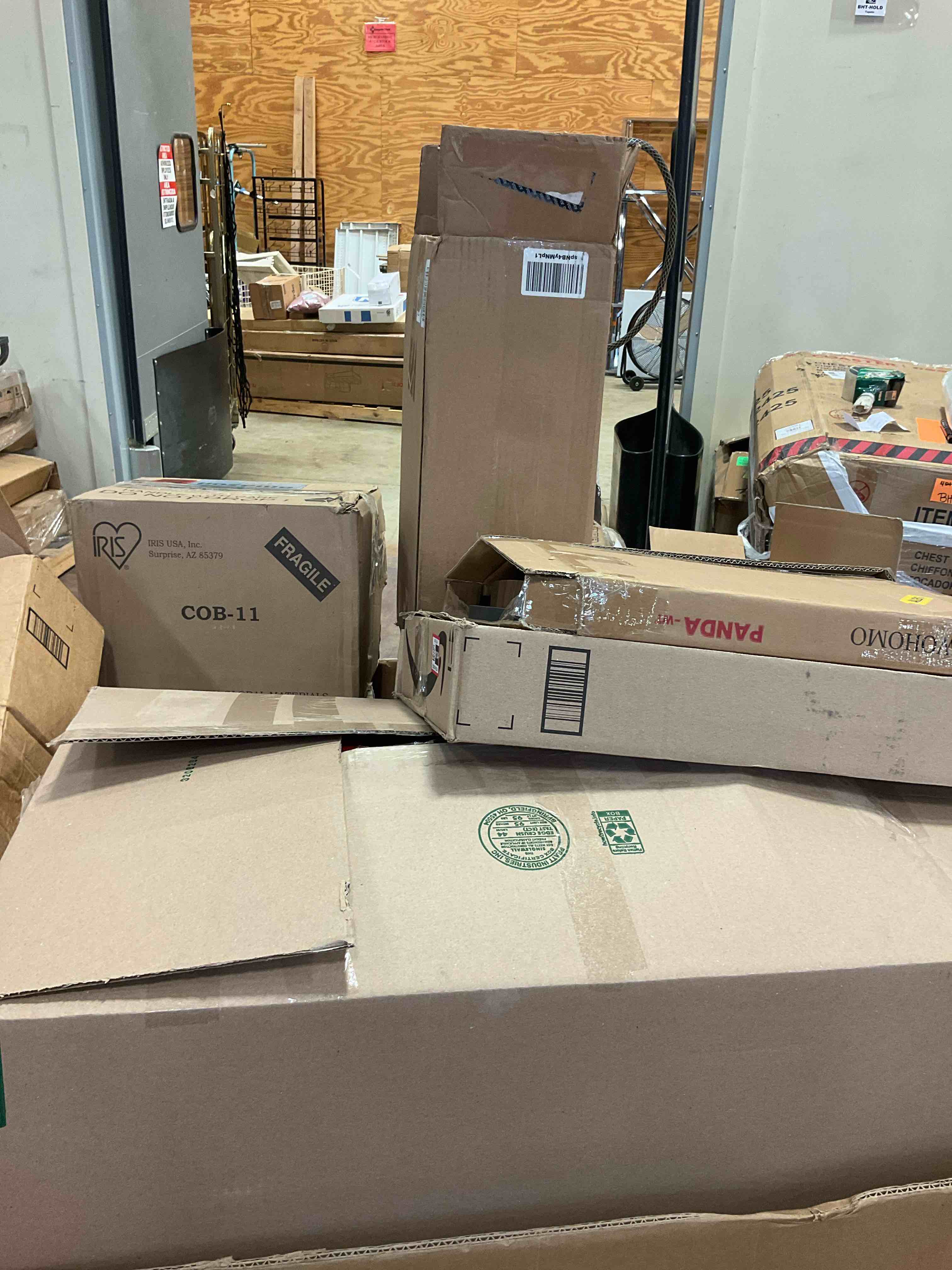 https://s3.amazonaws.com/lotting-images-prod/BargainHunt/EXS01456804_1723146107076.jpeg