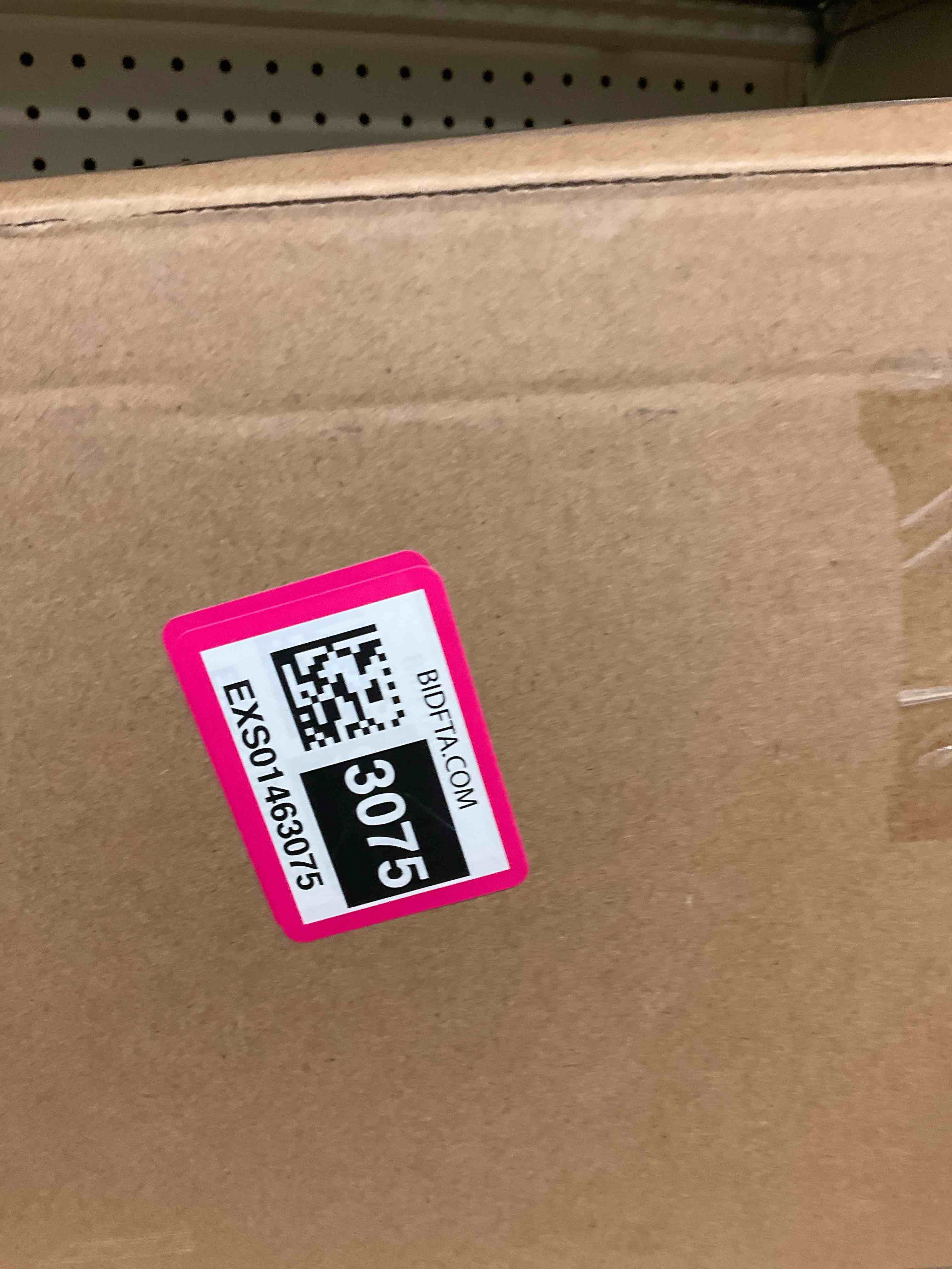 https://s3.amazonaws.com/lotting-images-prod/BargainHunt/EXS01463075_1720193519279.jpeg