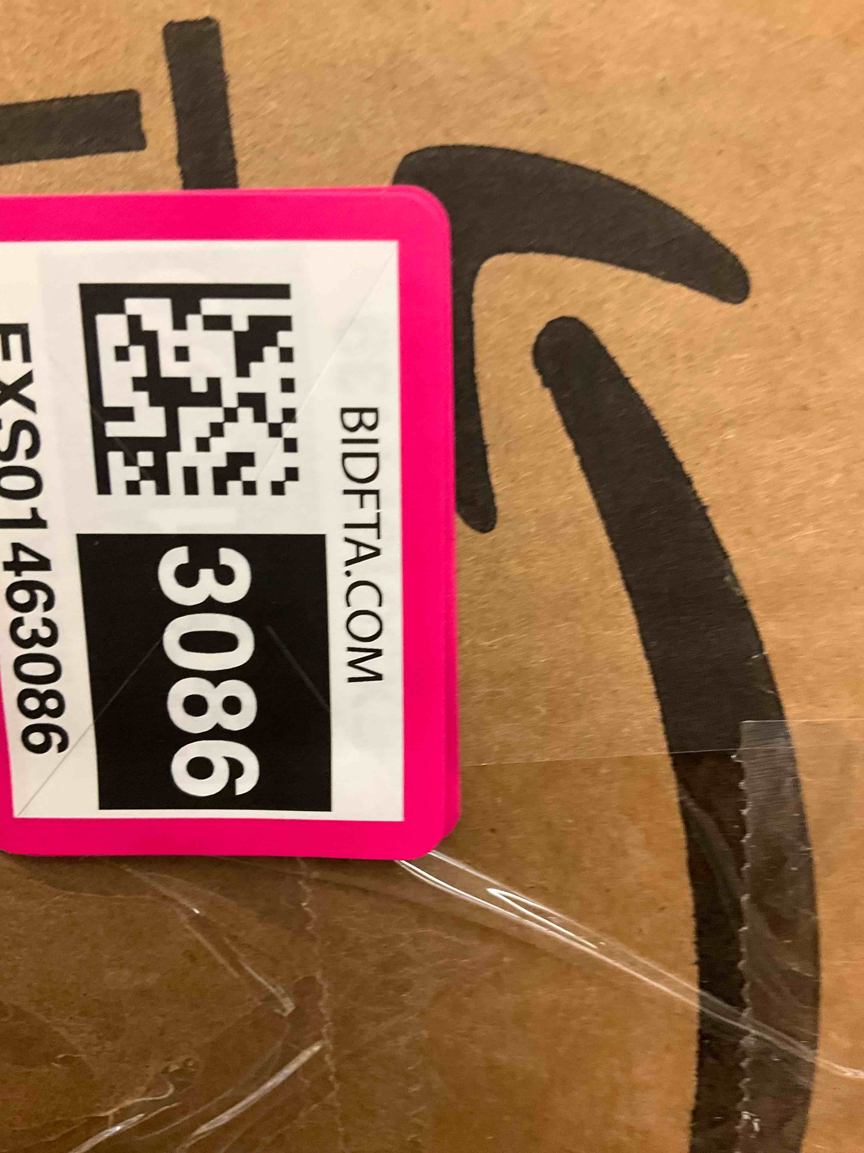 https://s3.amazonaws.com/lotting-images-prod/BargainHunt/EXS01463086_1720194150611.jpeg