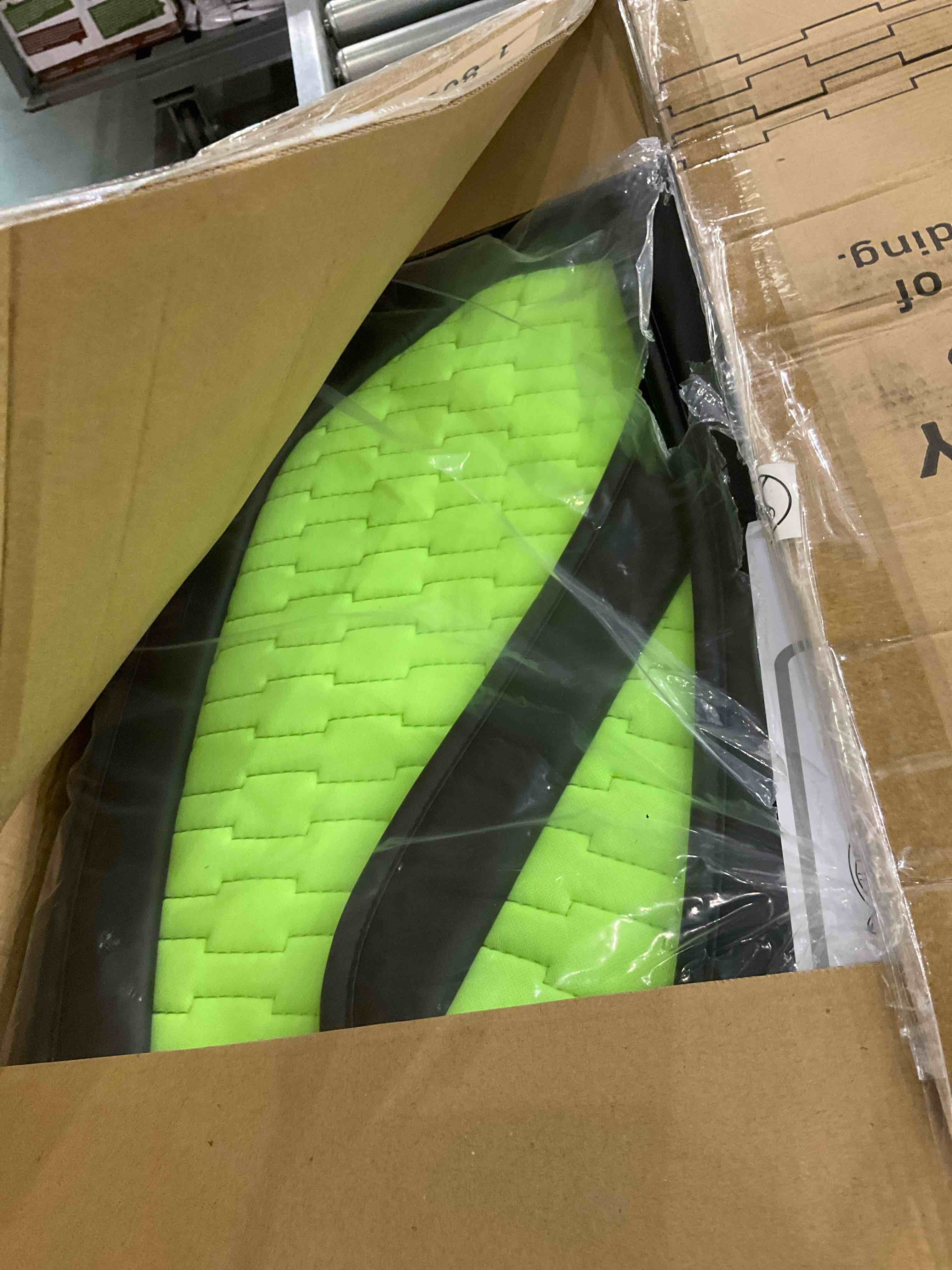 https://s3.amazonaws.com/lotting-images-prod/BargainHunt/EXS01470843_1721909096706.jpeg