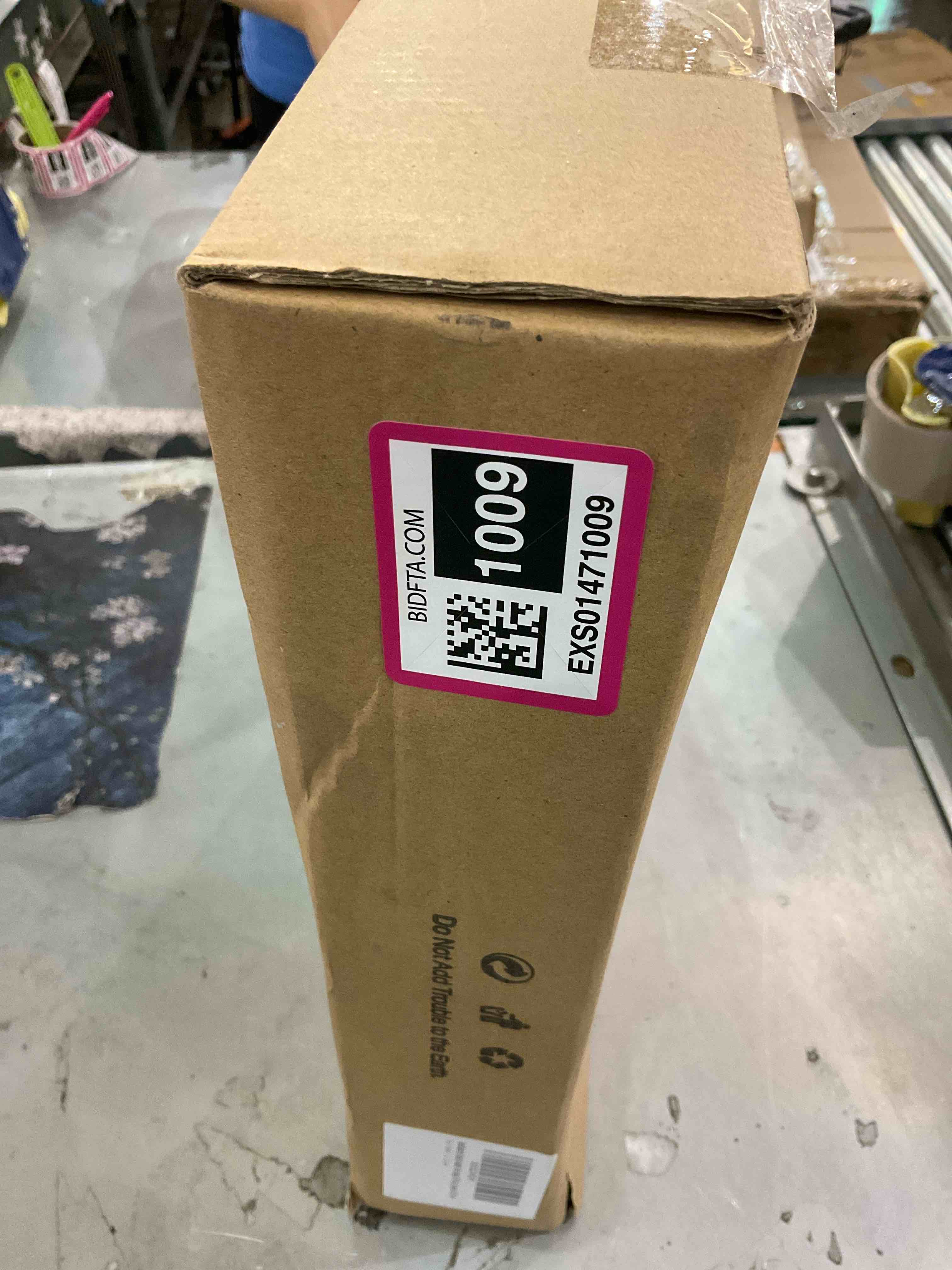 https://s3.amazonaws.com/lotting-images-prod/BargainHunt/EXS01471009_1718195402756.jpeg