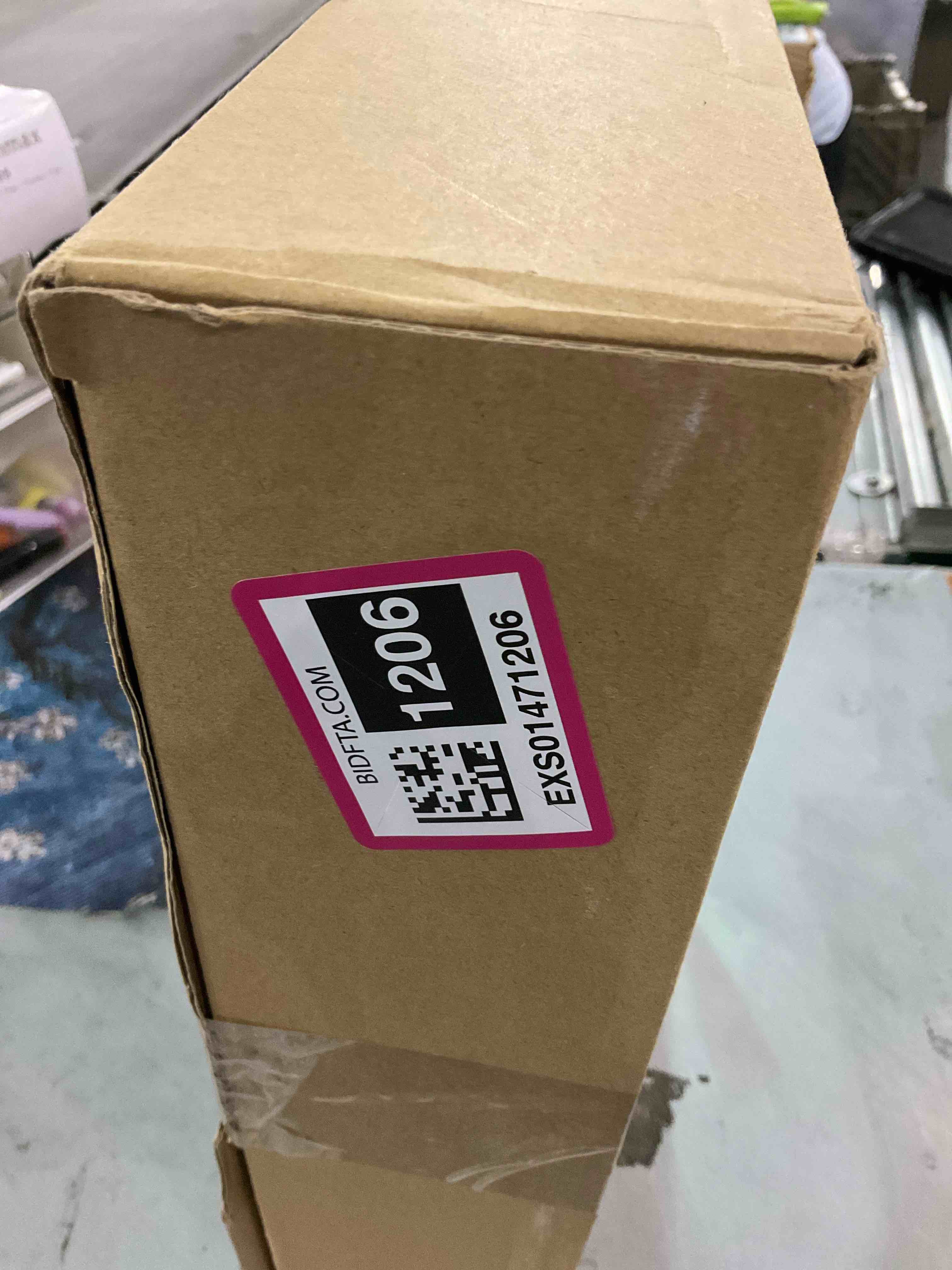 https://s3.amazonaws.com/lotting-images-prod/BargainHunt/EXS01471206_1718277614810.jpeg