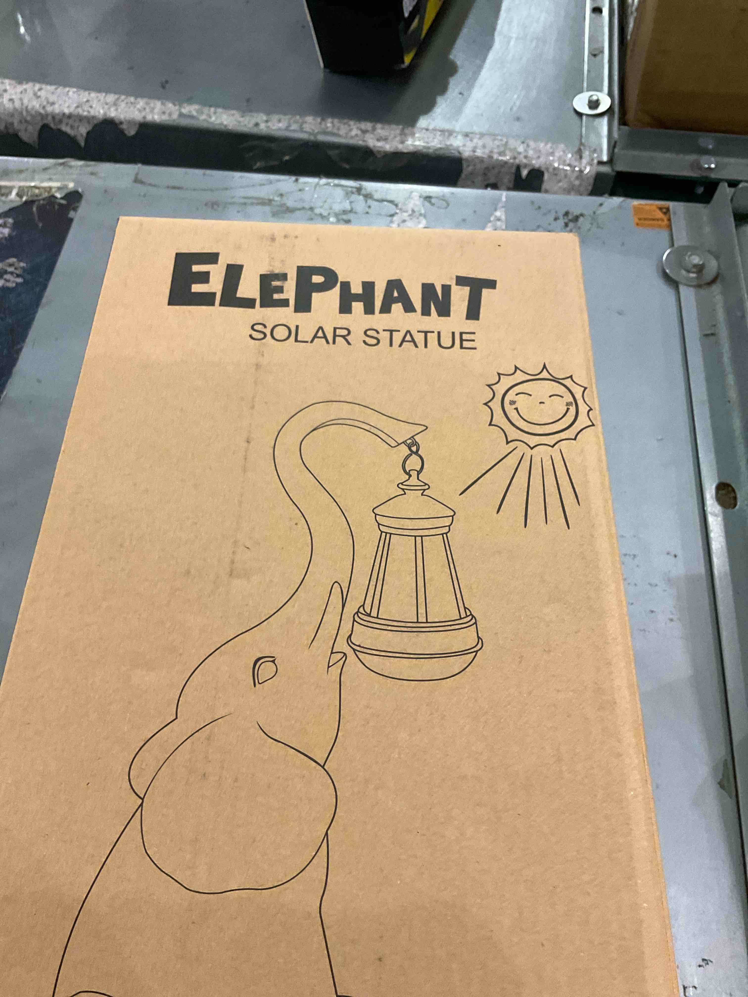 https://s3.amazonaws.com/lotting-images-prod/BargainHunt/EXS01471224_1718279828745.jpeg