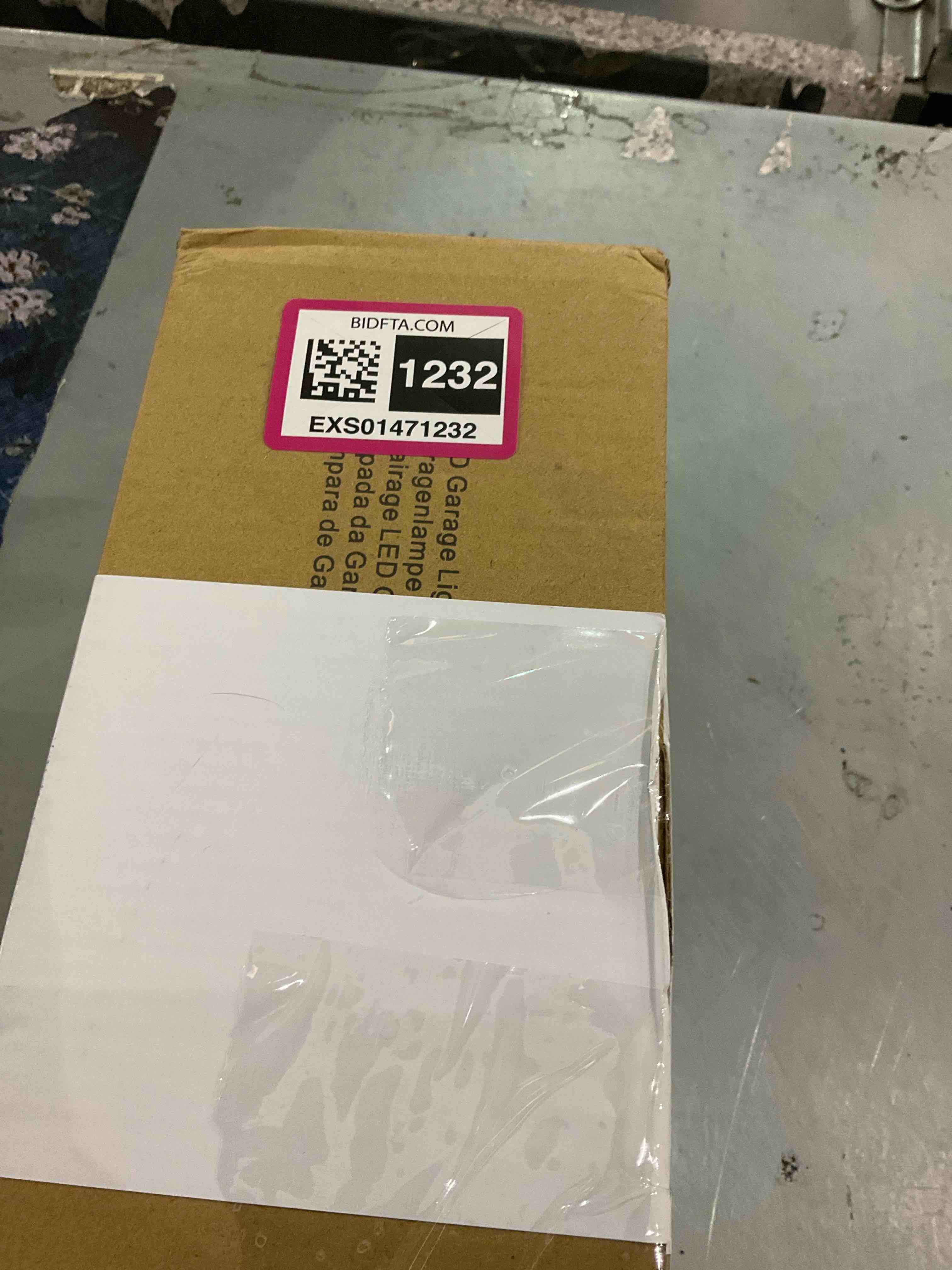 https://s3.amazonaws.com/lotting-images-prod/BargainHunt/EXS01471232_1718280782067.jpeg