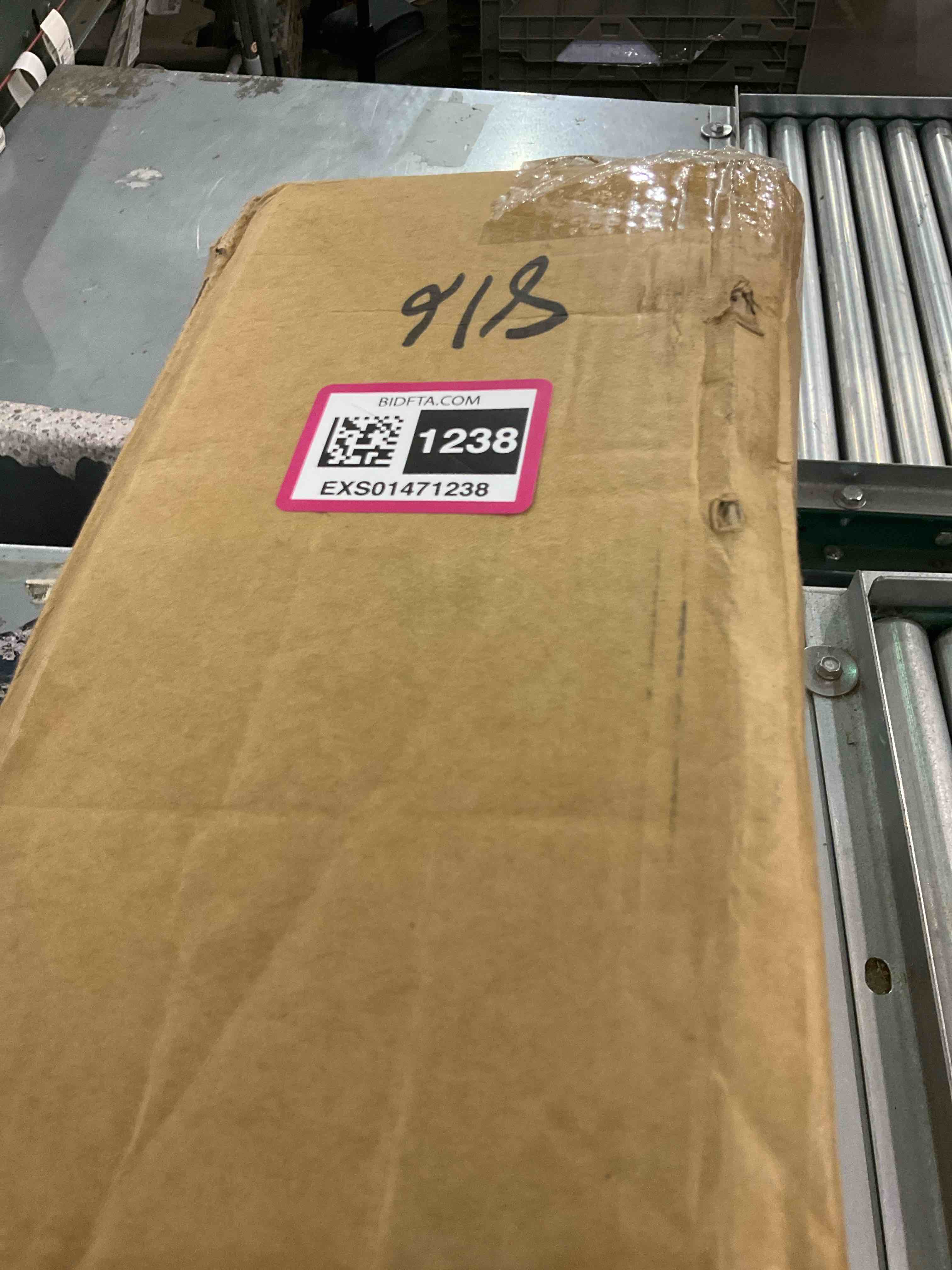 https://s3.amazonaws.com/lotting-images-prod/BargainHunt/EXS01471238_1718281307471.jpeg