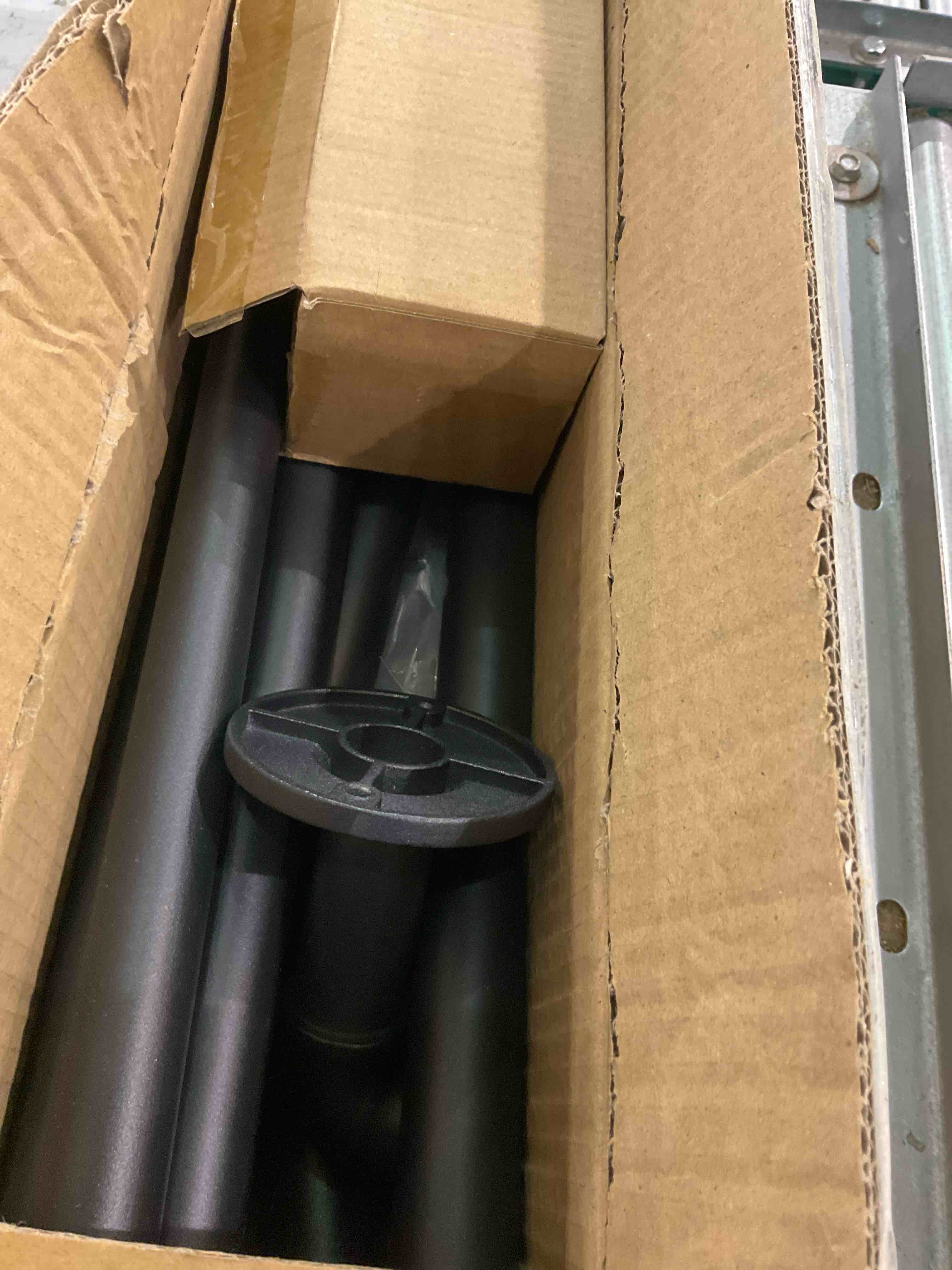 https://s3.amazonaws.com/lotting-images-prod/BargainHunt/EXS01471241_1718281609855.jpeg