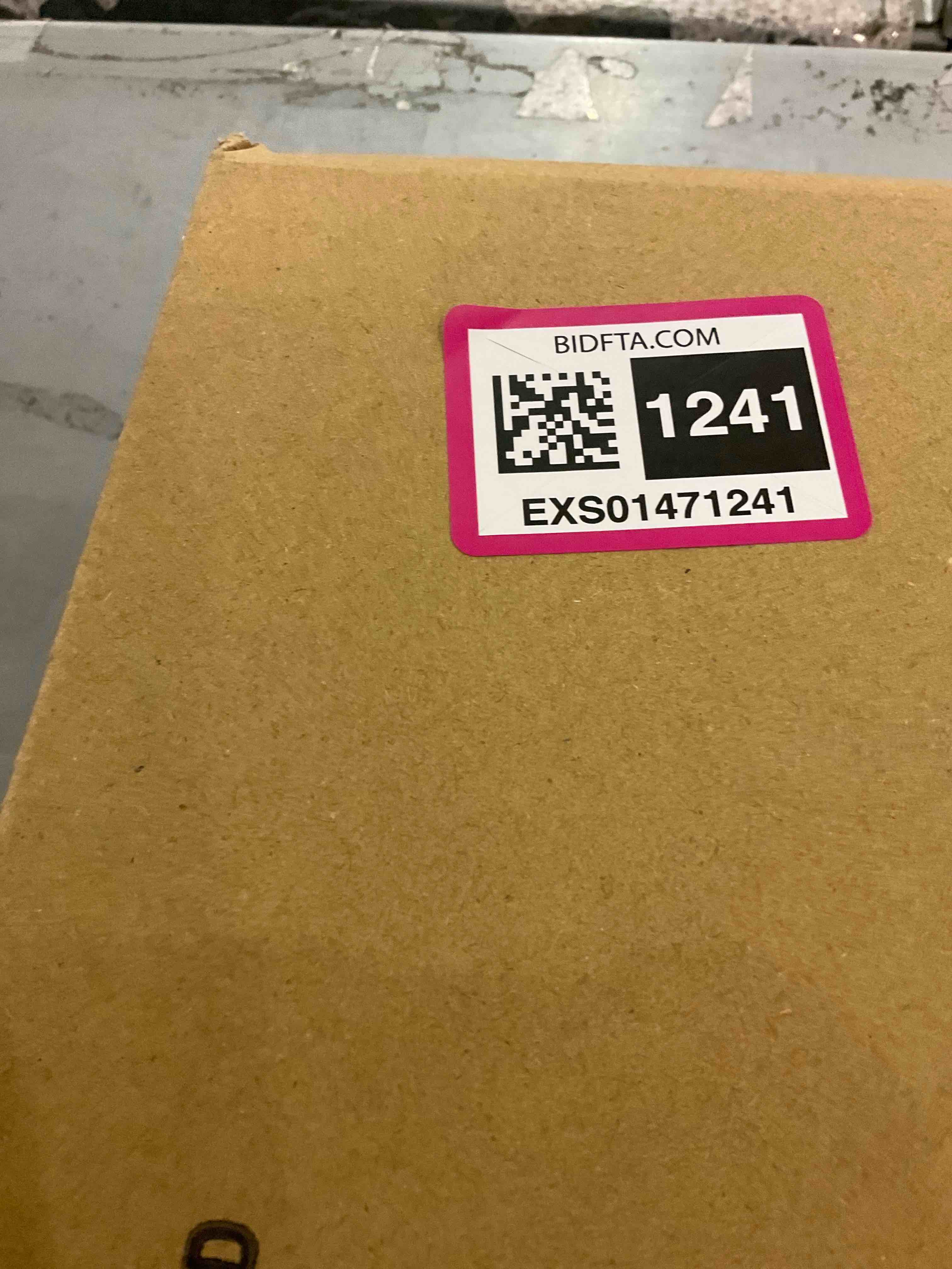 https://s3.amazonaws.com/lotting-images-prod/BargainHunt/EXS01471241_1718281645028.jpeg