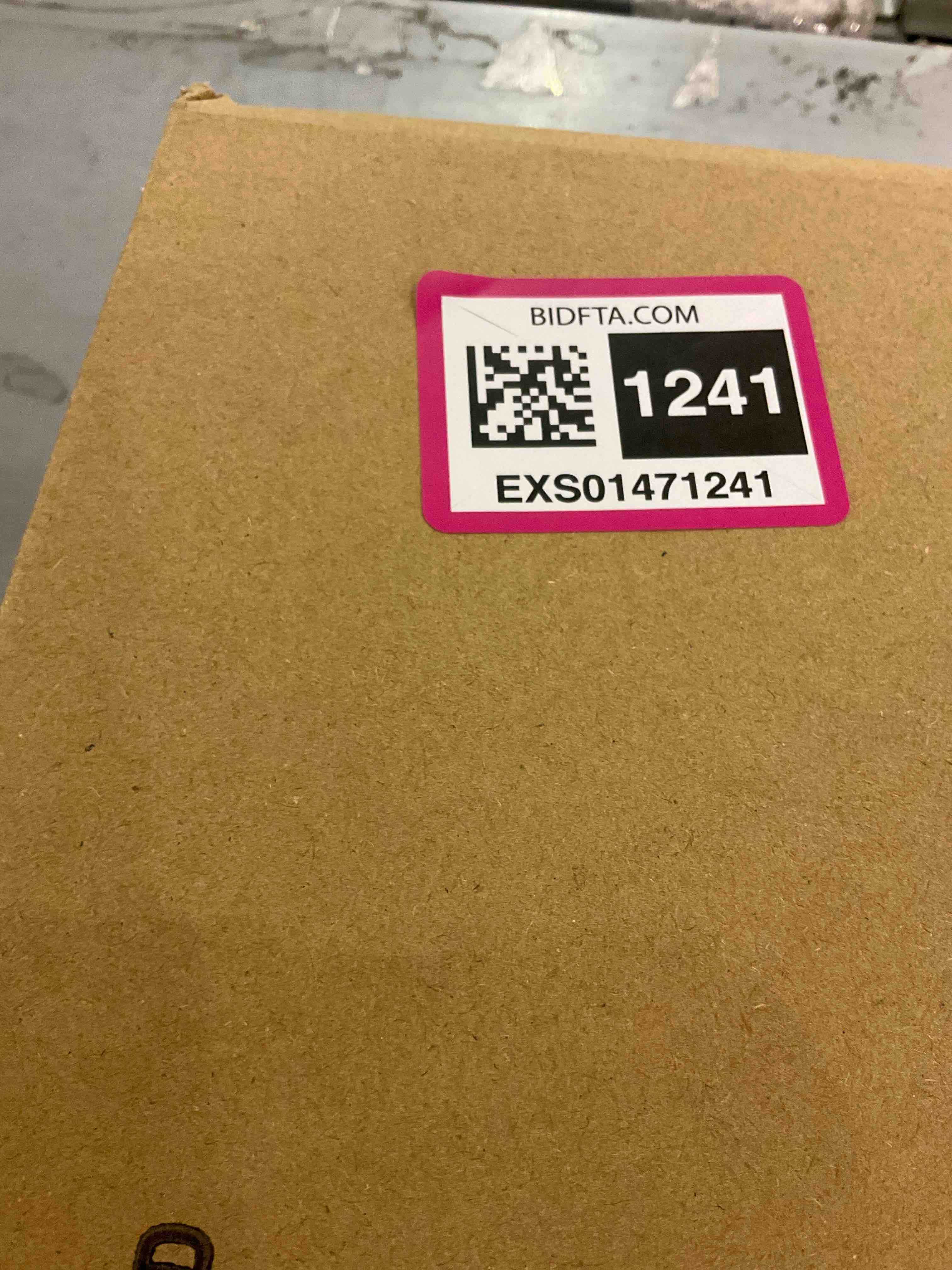 https://s3.amazonaws.com/lotting-images-prod/BargainHunt/EXS01471241_1718281646203.jpeg