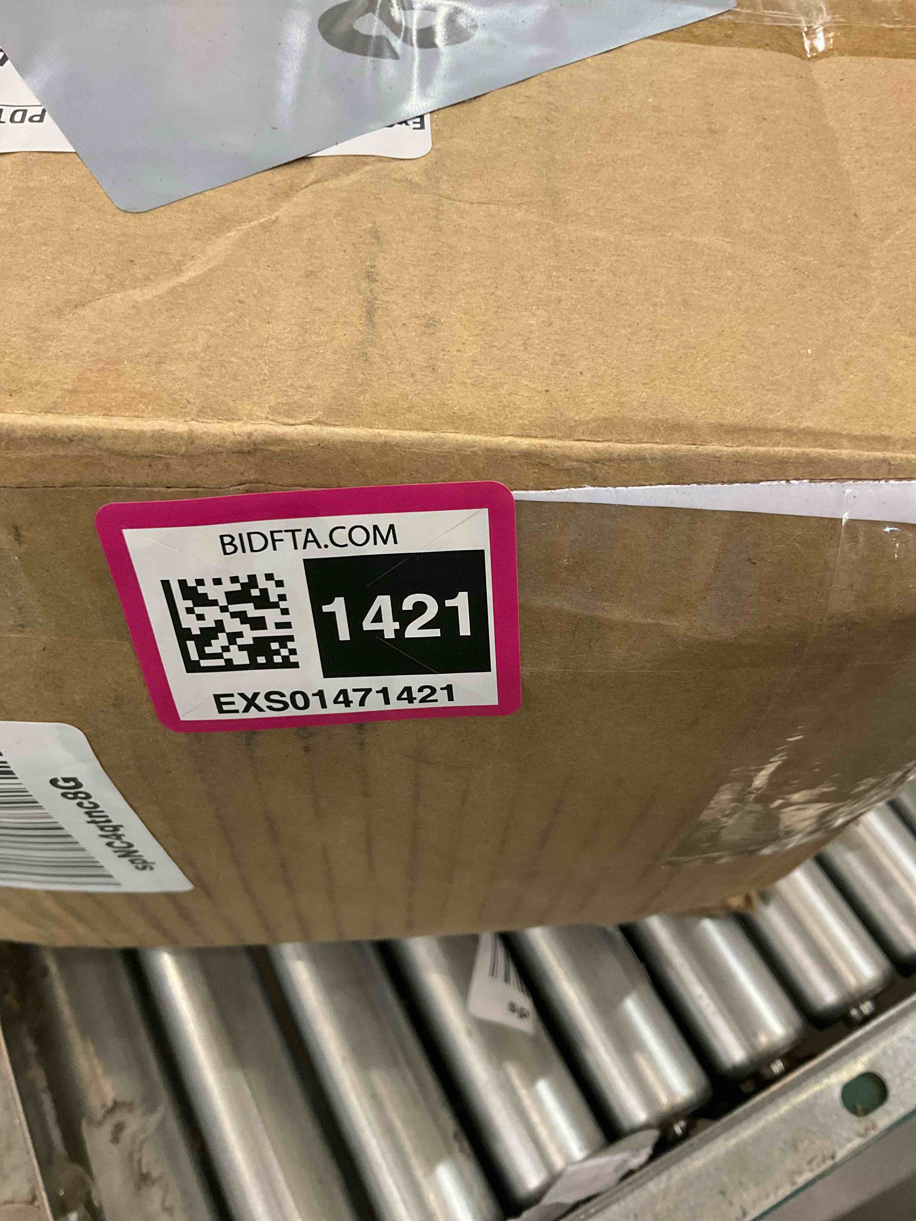 https://s3.amazonaws.com/lotting-images-prod/BargainHunt/EXS01471421_1718632333671.jpeg