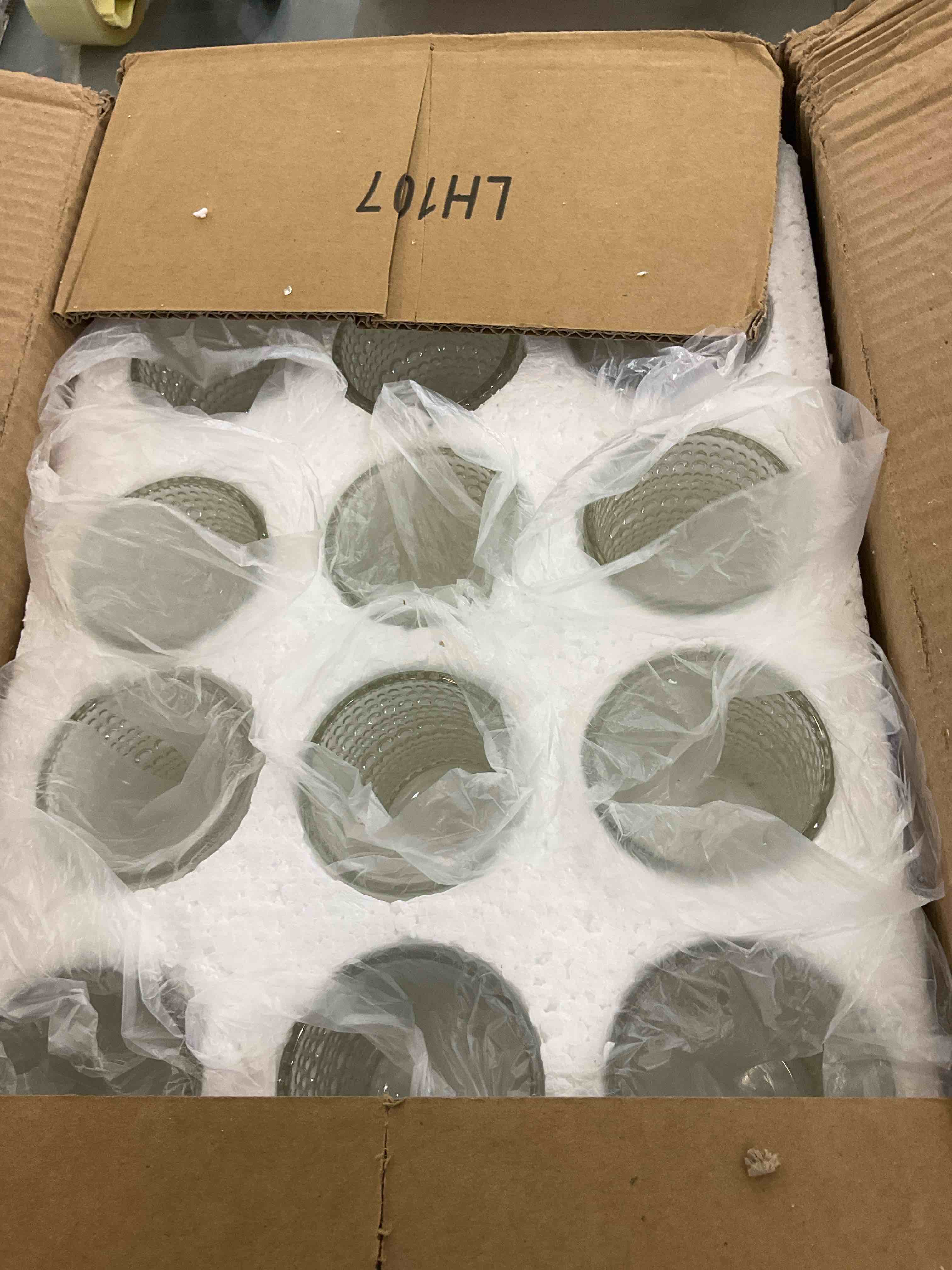 https://s3.amazonaws.com/lotting-images-prod/BargainHunt/EXS01471482_1718643387304.jpeg