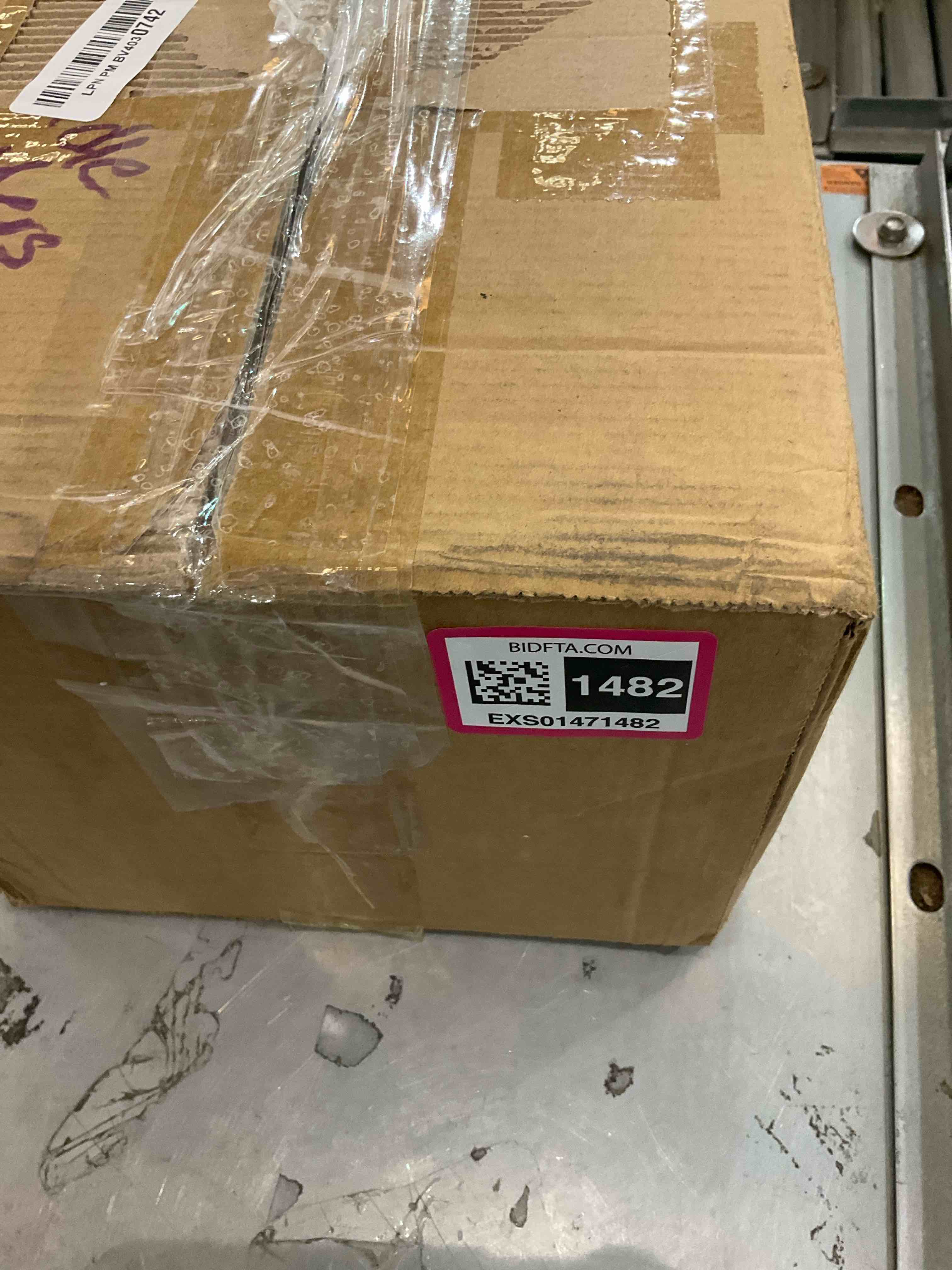 https://s3.amazonaws.com/lotting-images-prod/BargainHunt/EXS01471482_1718643425216.jpeg