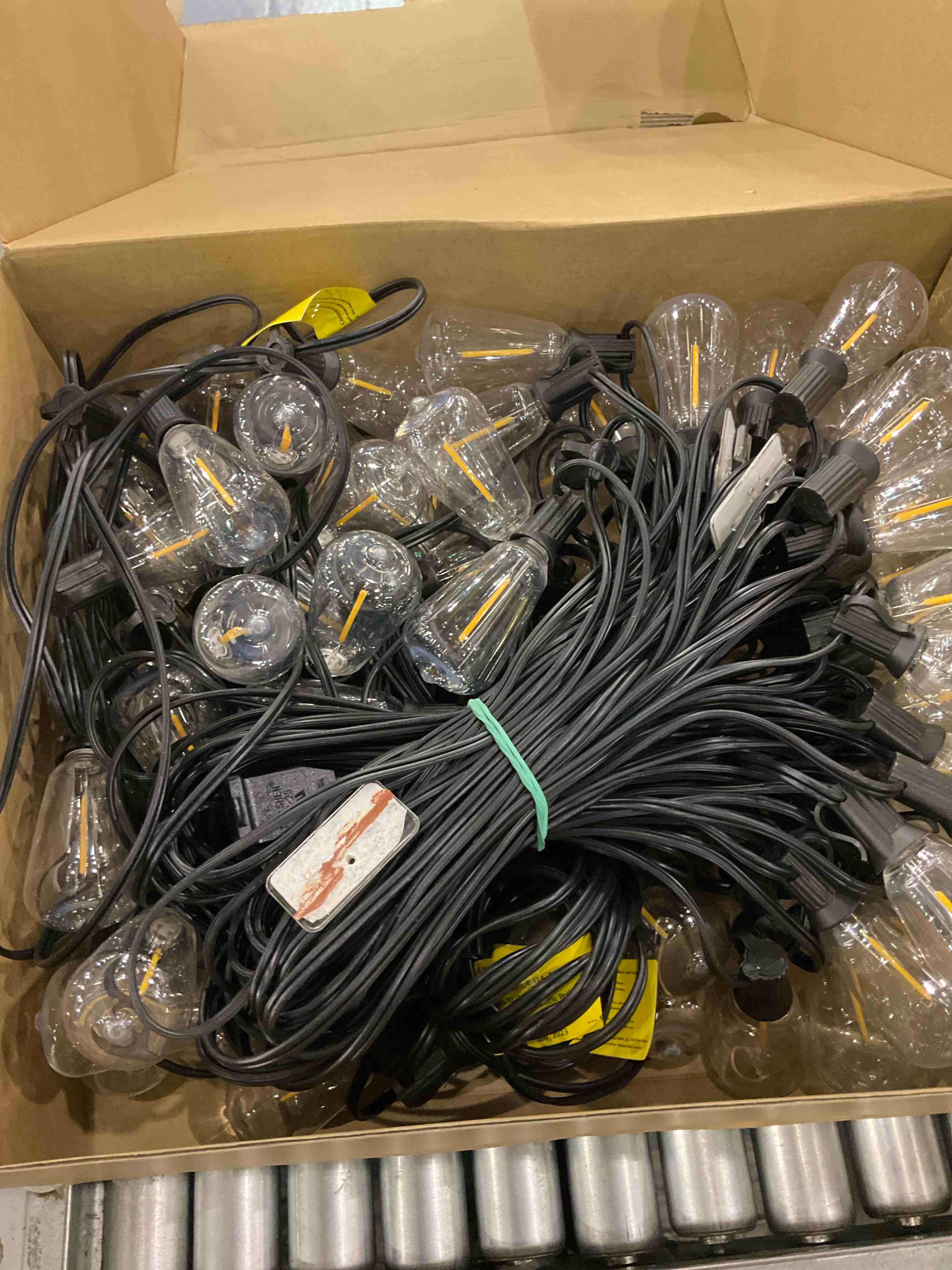 https://s3.amazonaws.com/lotting-images-prod/BargainHunt/EXS01471639_1718019734253.jpeg