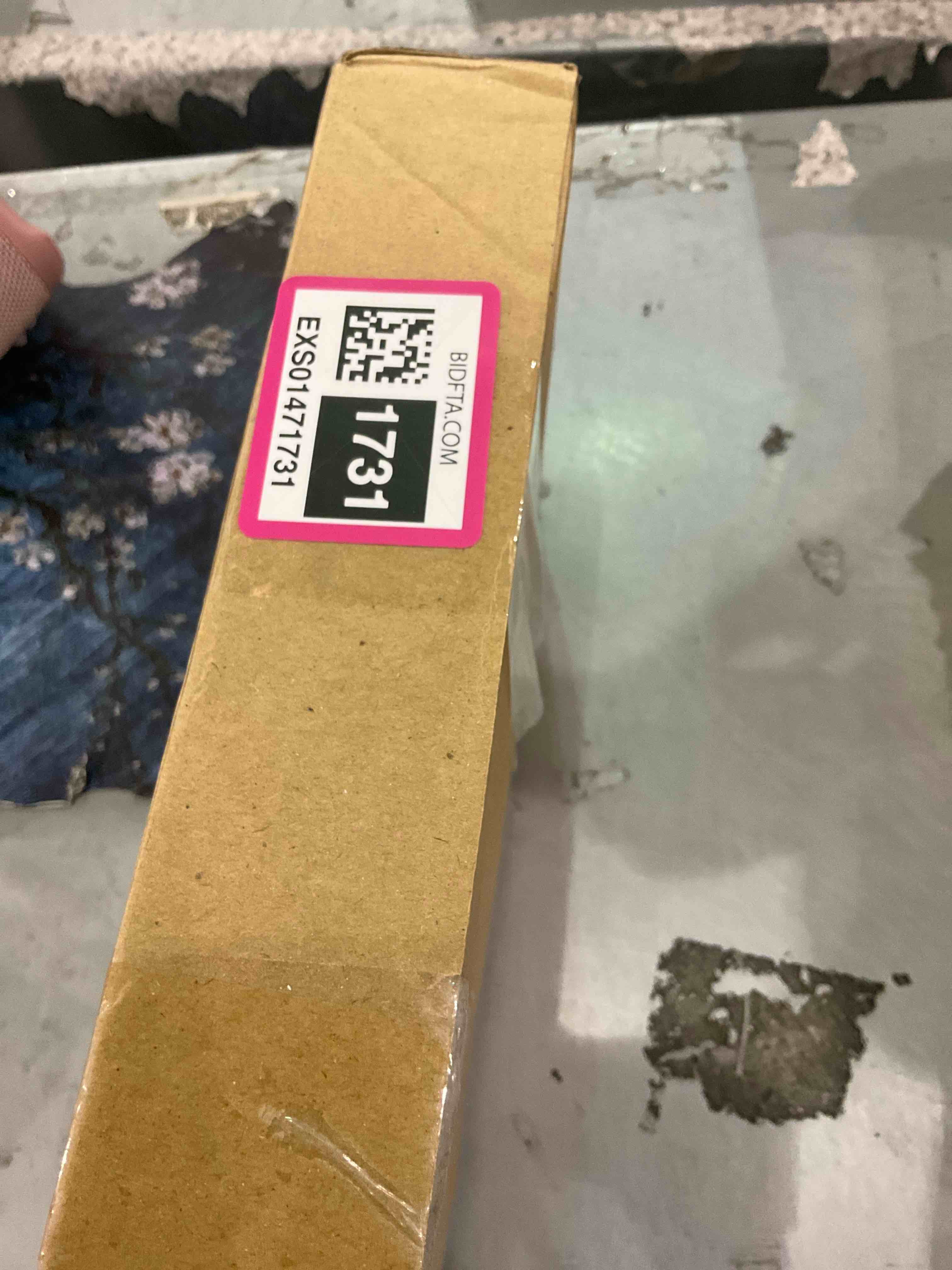 https://s3.amazonaws.com/lotting-images-prod/BargainHunt/EXS01471731_1718106939359.jpeg