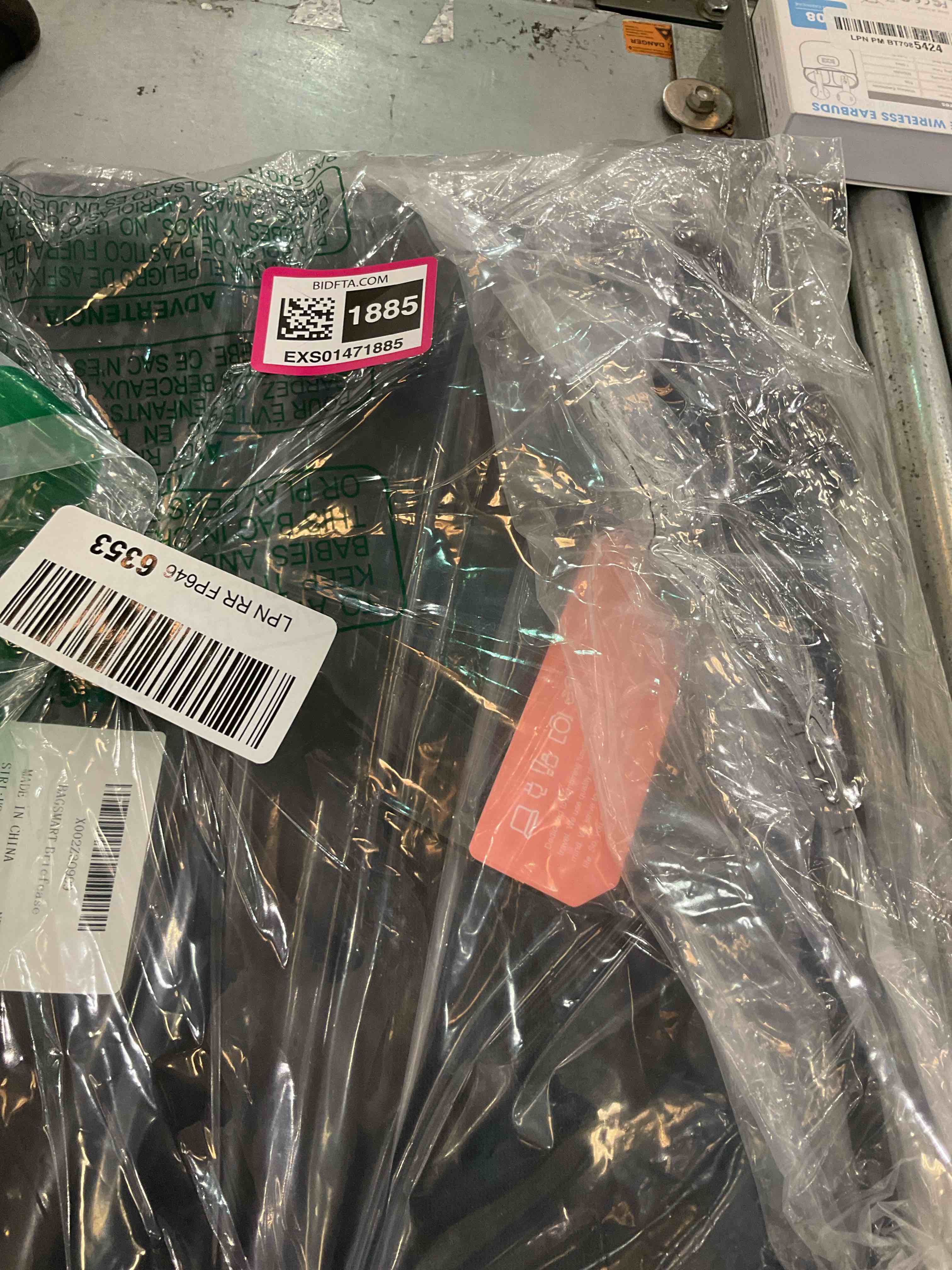 https://s3.amazonaws.com/lotting-images-prod/BargainHunt/EXS01471885_1718126017409.jpeg