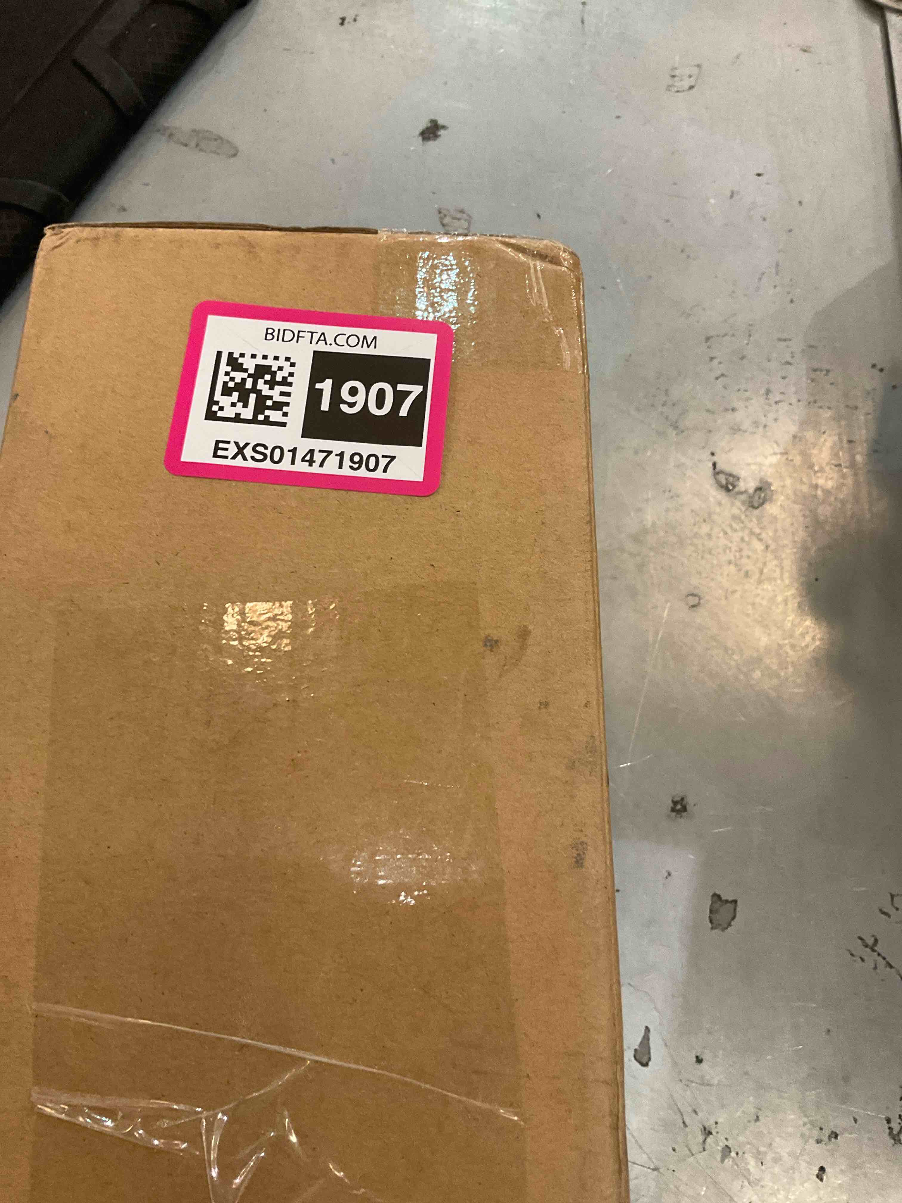 https://s3.amazonaws.com/lotting-images-prod/BargainHunt/EXS01471907_1718127911322.jpeg