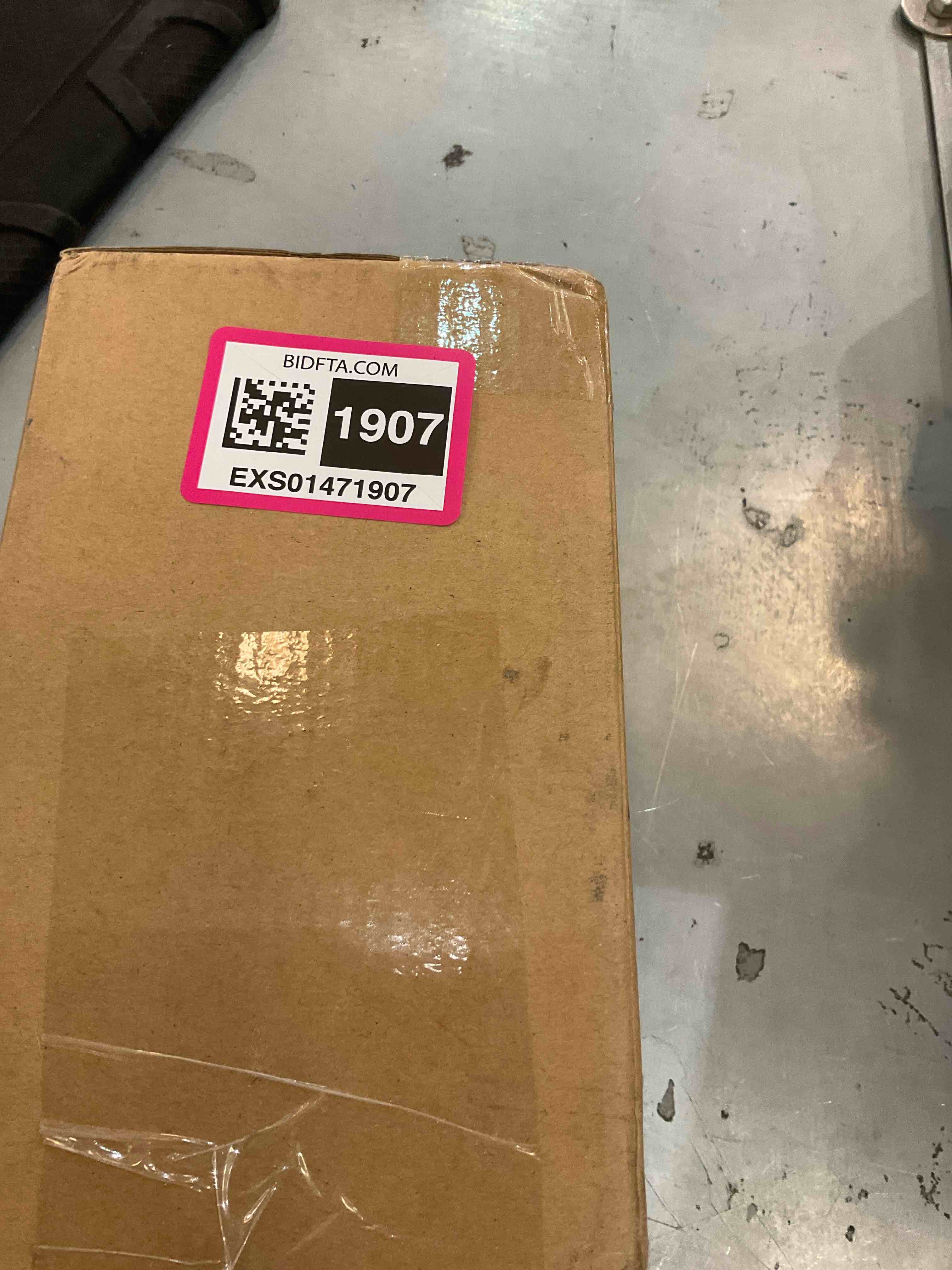 https://s3.amazonaws.com/lotting-images-prod/BargainHunt/EXS01471907_1718127912232.jpeg