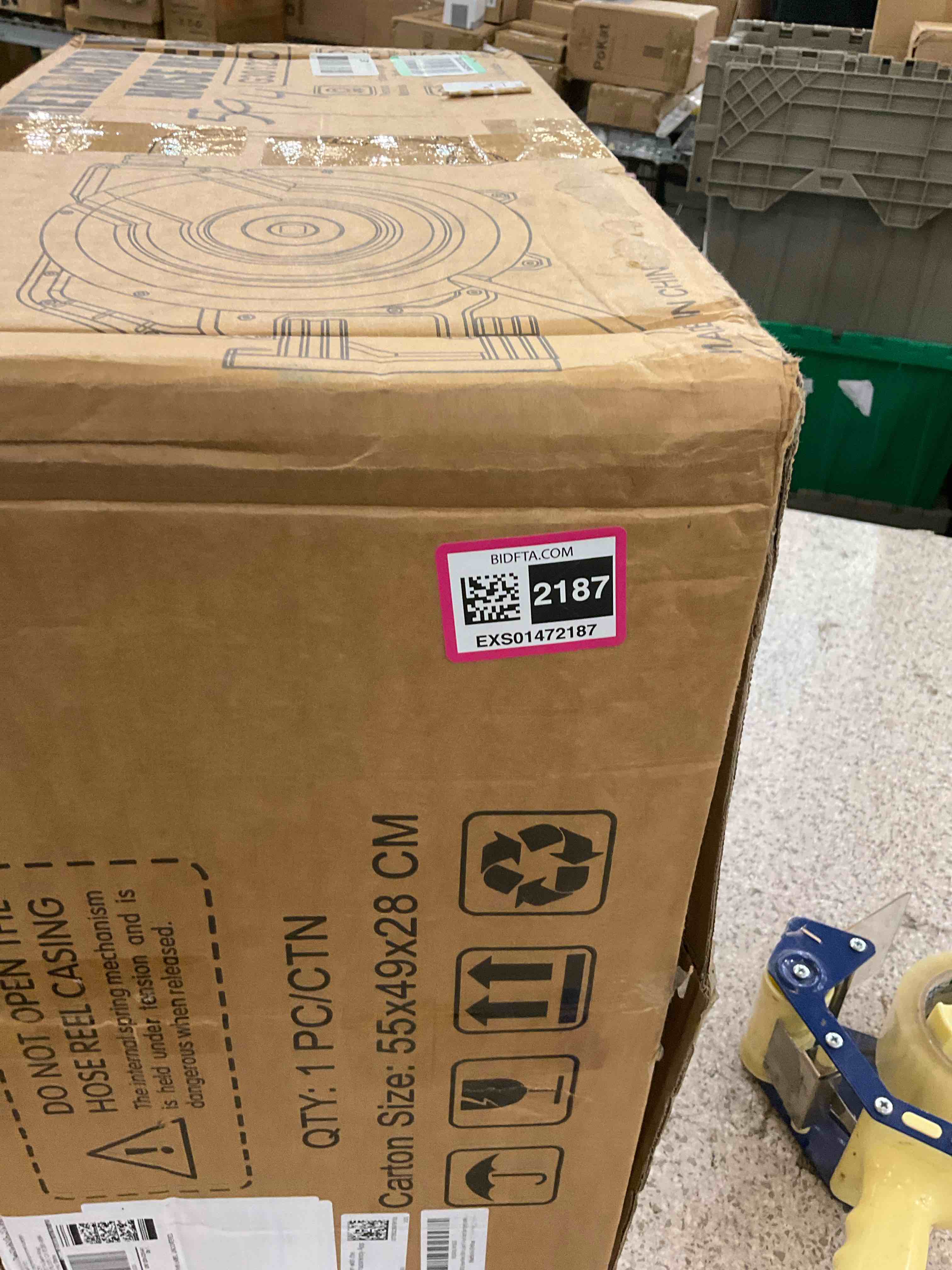 https://s3.amazonaws.com/lotting-images-prod/BargainHunt/EXS01472187_1717782097301.jpeg