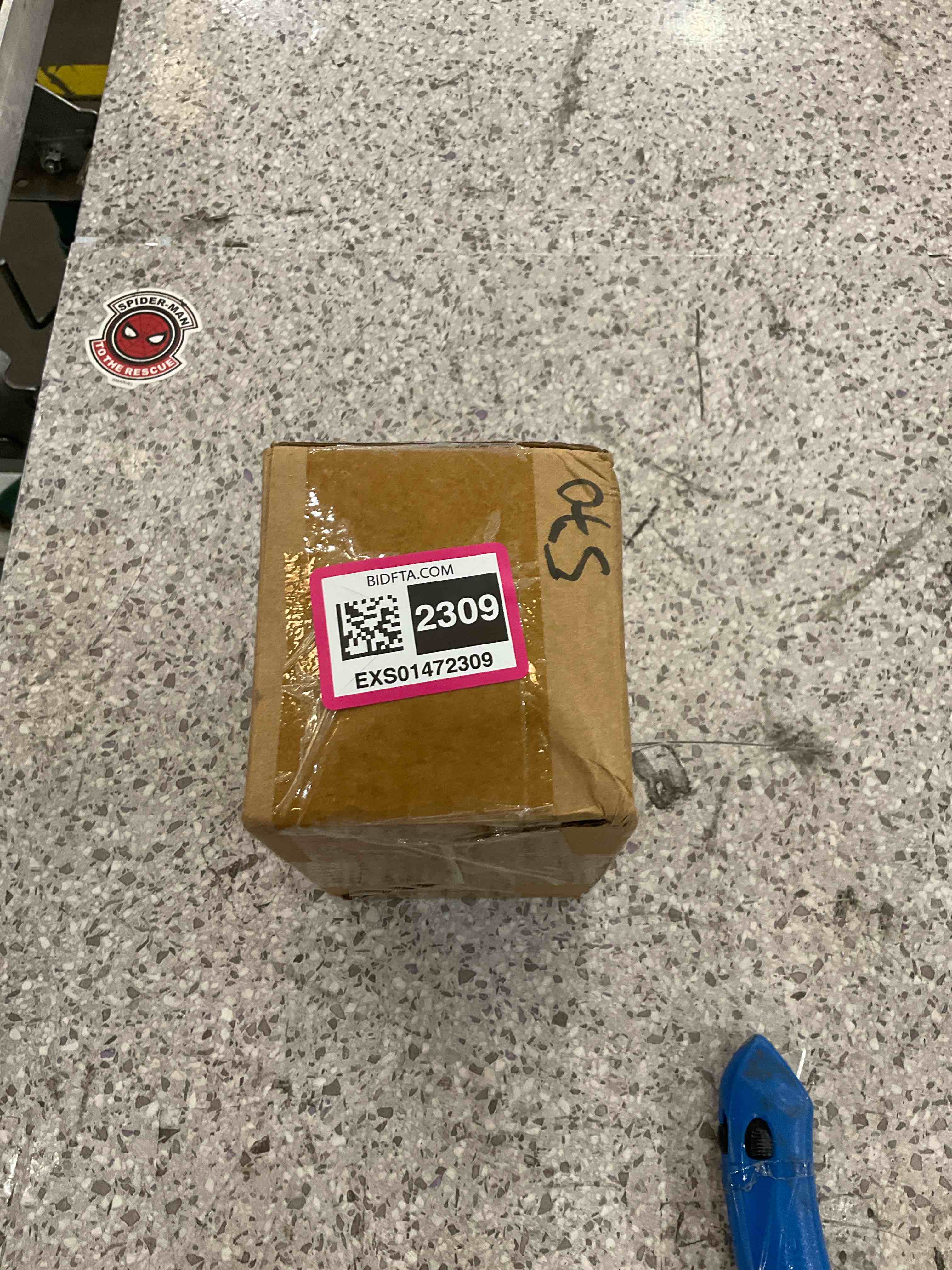 https://s3.amazonaws.com/lotting-images-prod/BargainHunt/EXS01472309_1718127777928.jpeg