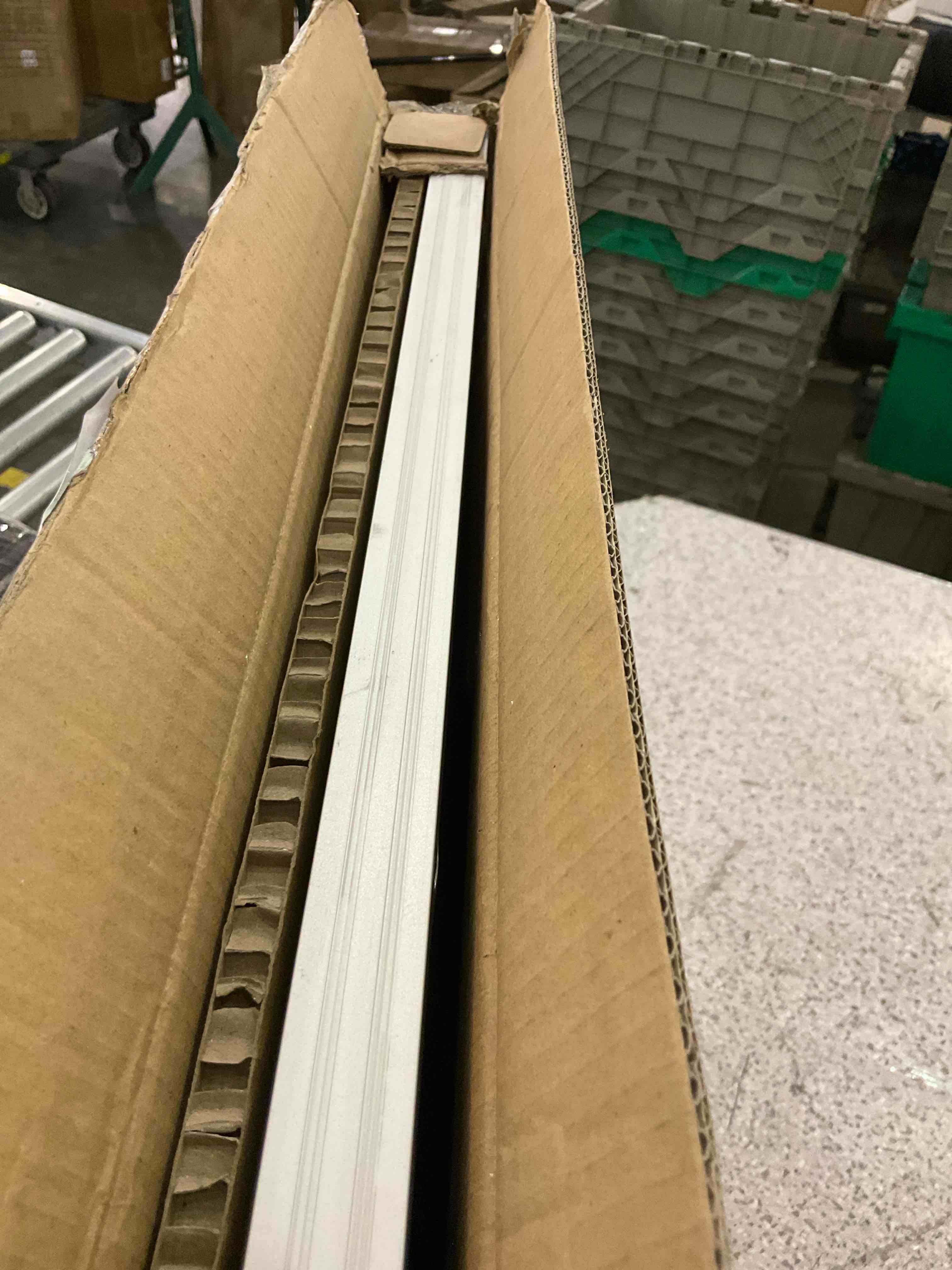 https://s3.amazonaws.com/lotting-images-prod/BargainHunt/EXS01472373_1718194945884.jpeg