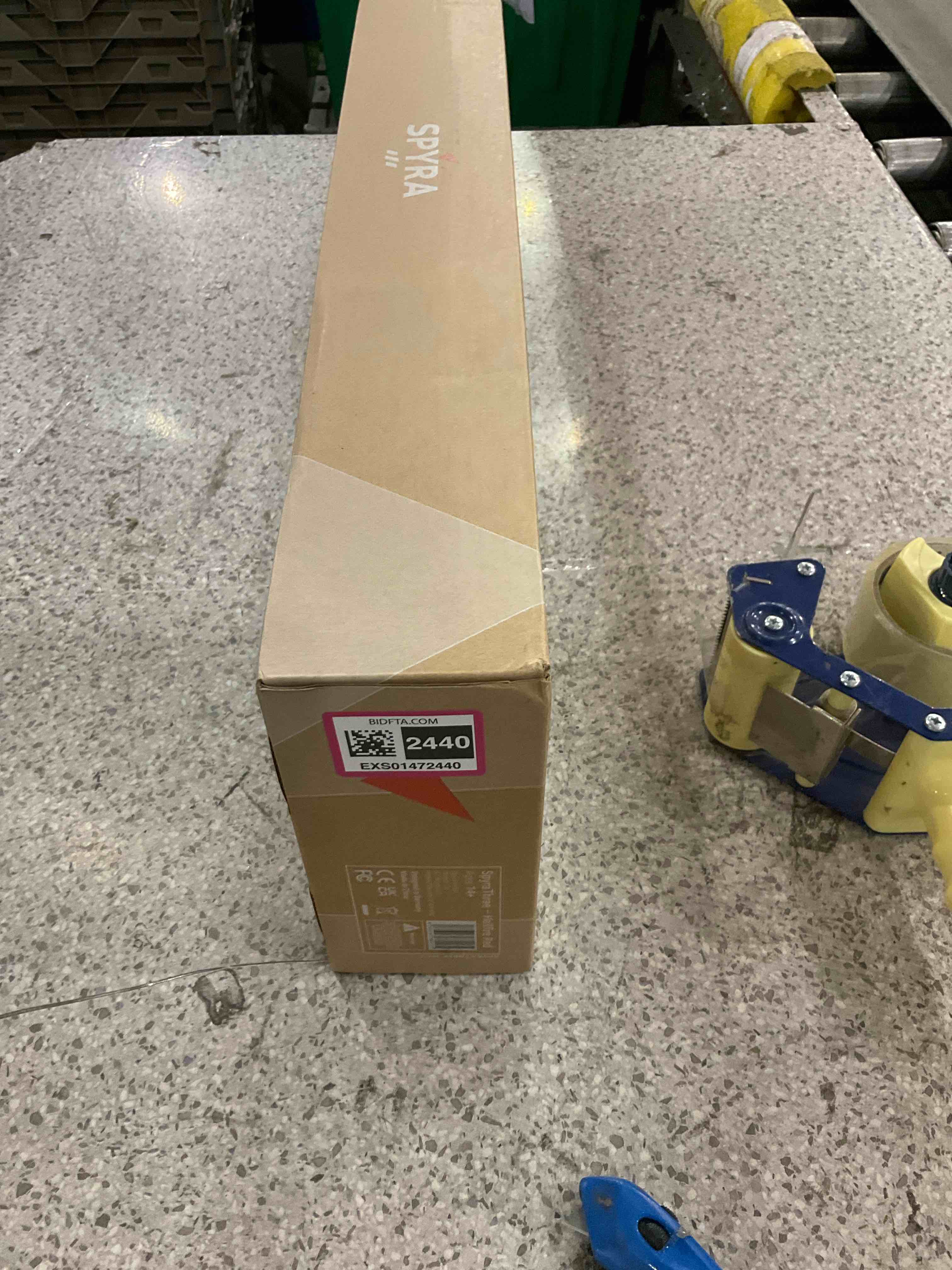 https://s3.amazonaws.com/lotting-images-prod/BargainHunt/EXS01472440_1718279316524.jpeg