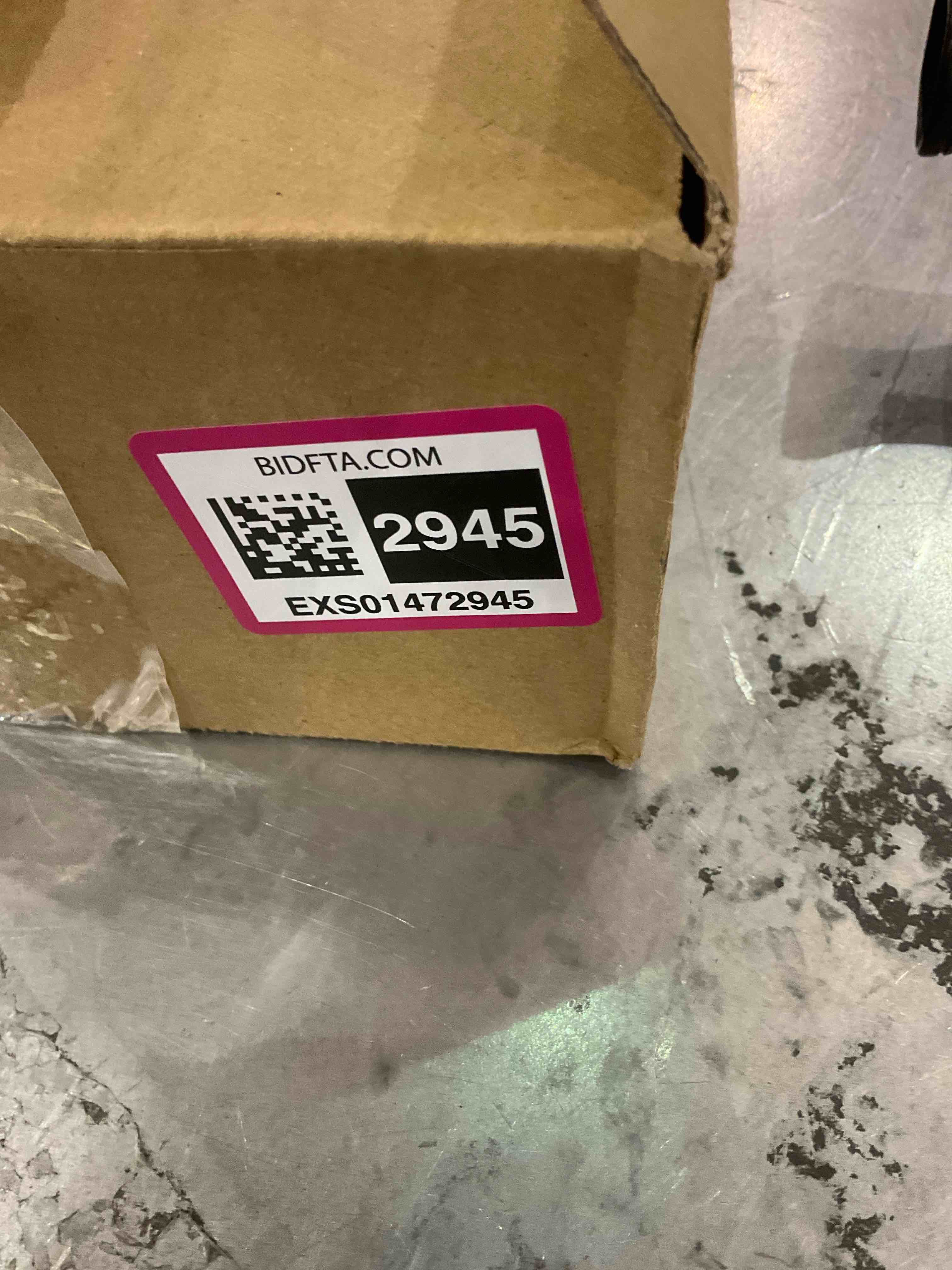 https://s3.amazonaws.com/lotting-images-prod/BargainHunt/EXS01472945_1718281978900.jpeg