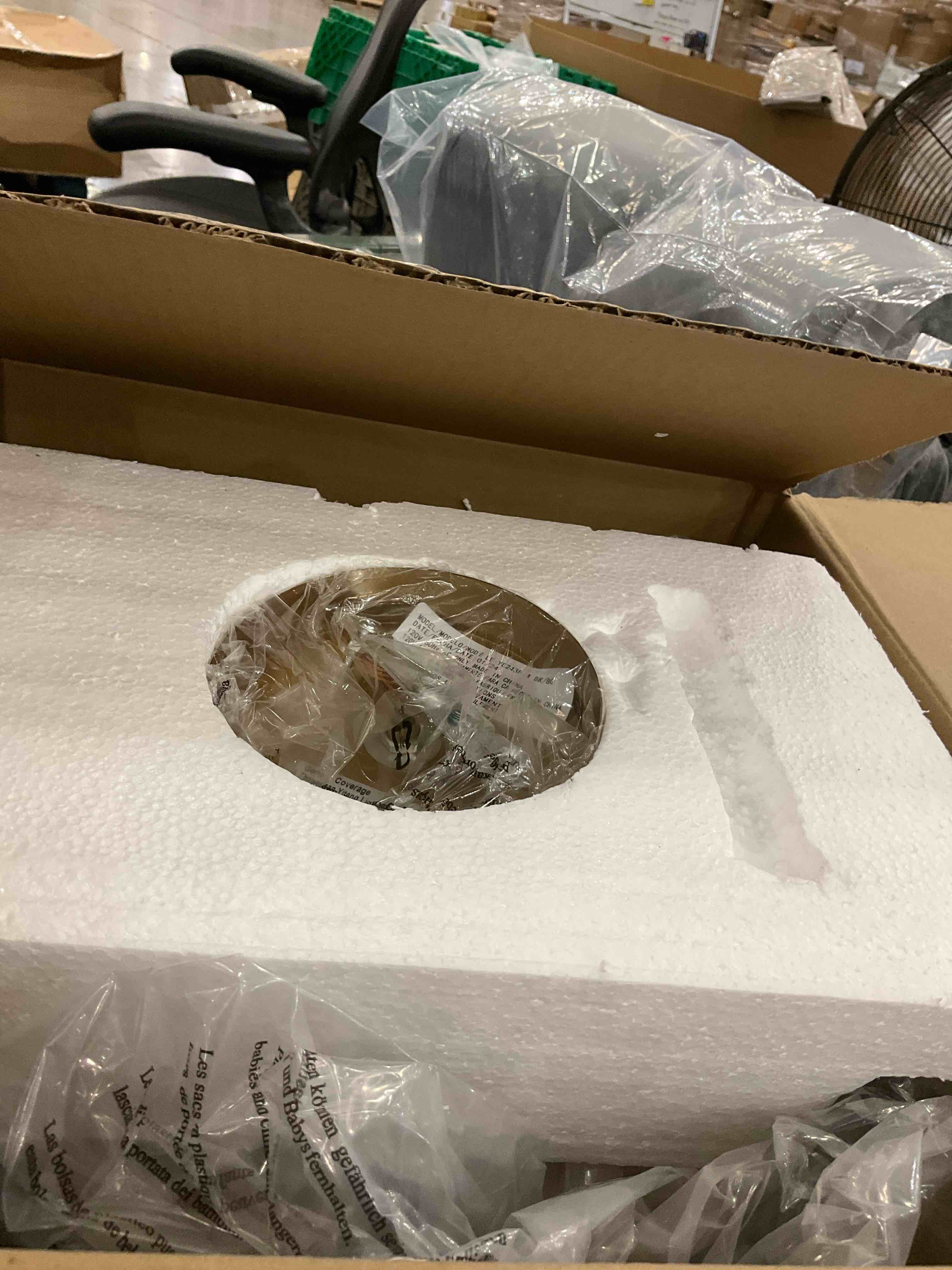 https://s3.amazonaws.com/lotting-images-prod/BargainHunt/EXS01473119_1718982902517.jpeg