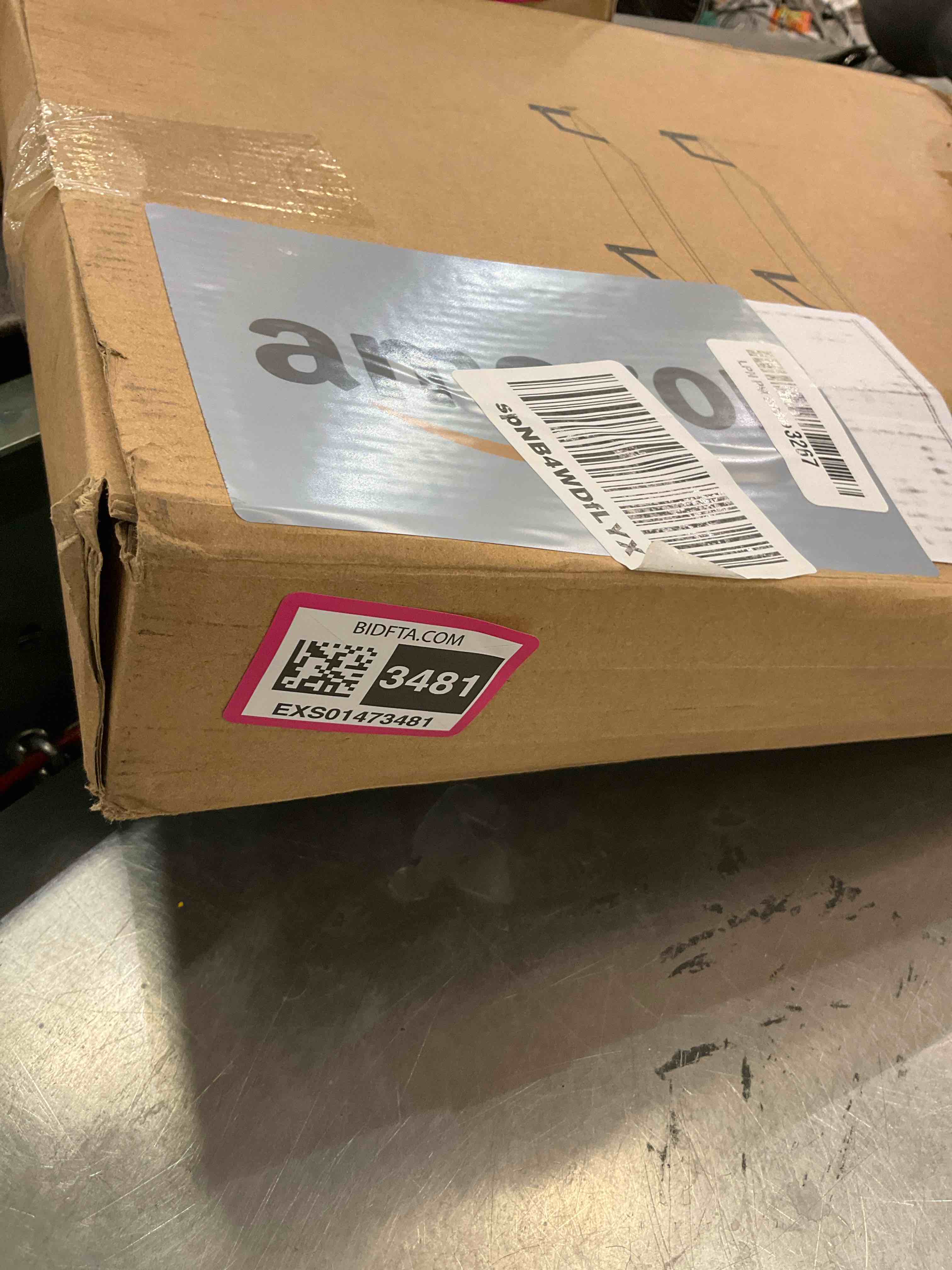 https://s3.amazonaws.com/lotting-images-prod/BargainHunt/EXS01473481_1719334135089.jpeg