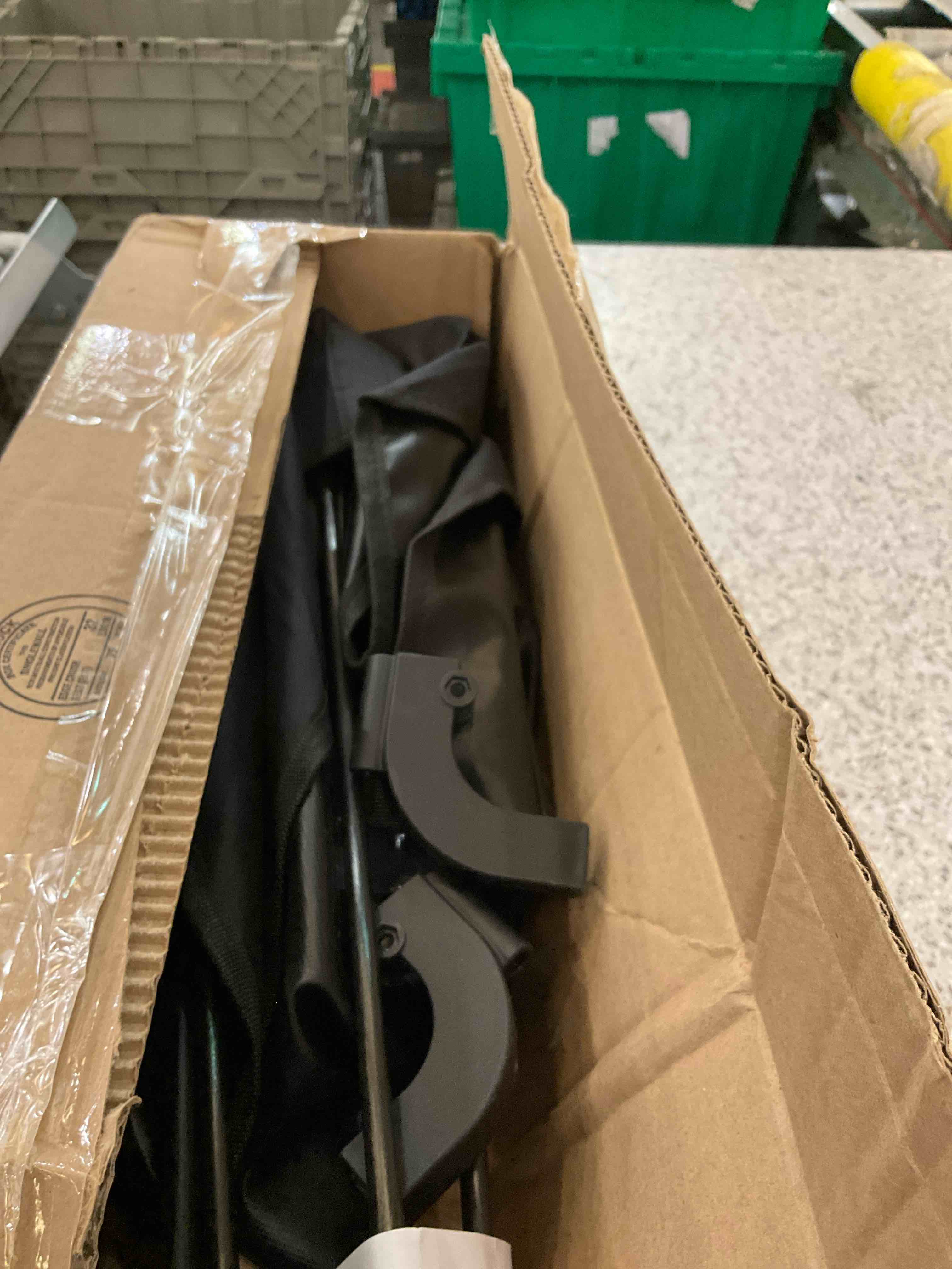 https://s3.amazonaws.com/lotting-images-prod/BargainHunt/EXS01473576_1718299174050.jpeg