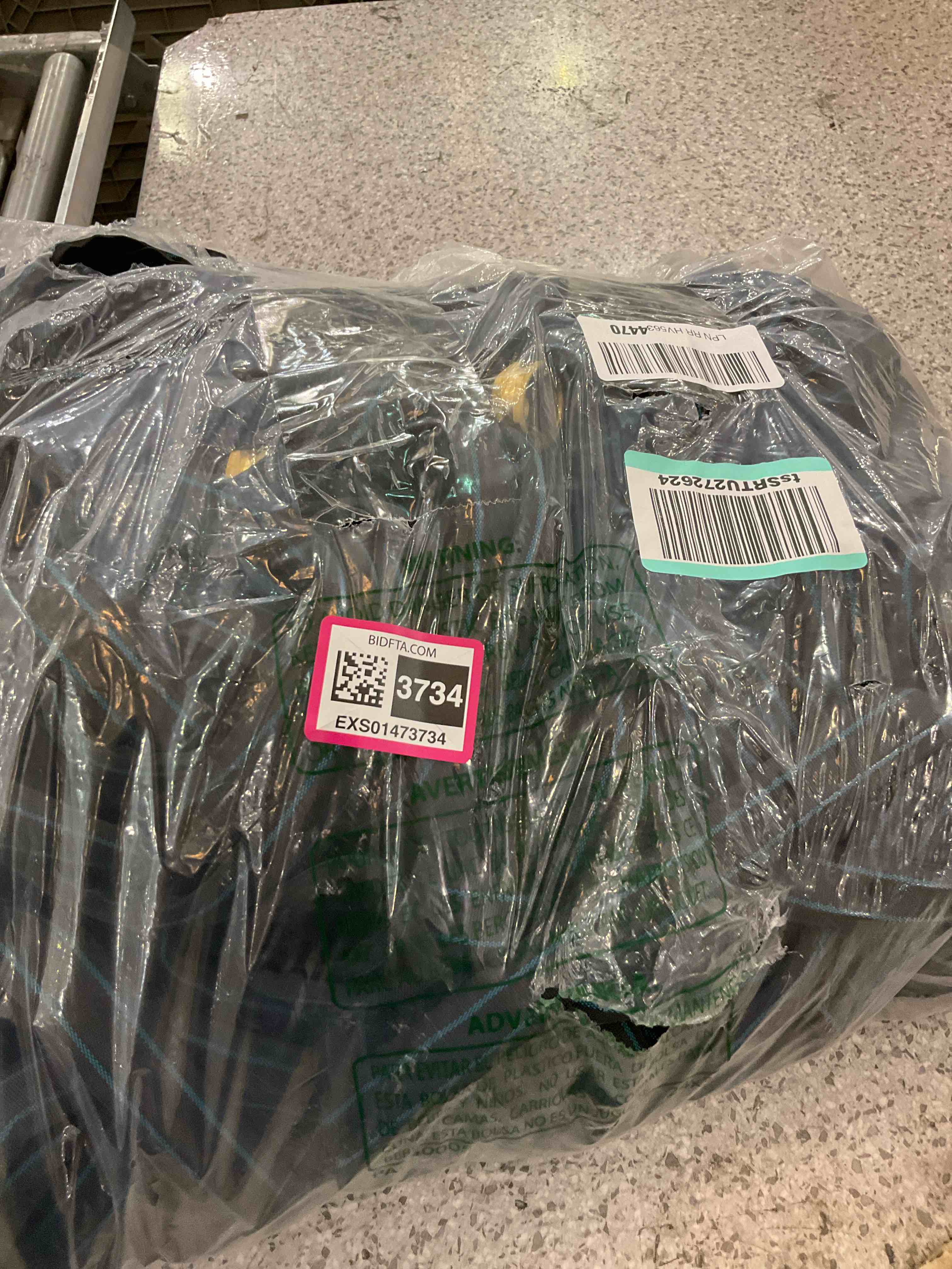https://s3.amazonaws.com/lotting-images-prod/BargainHunt/EXS01473734_1718377449840.jpeg
