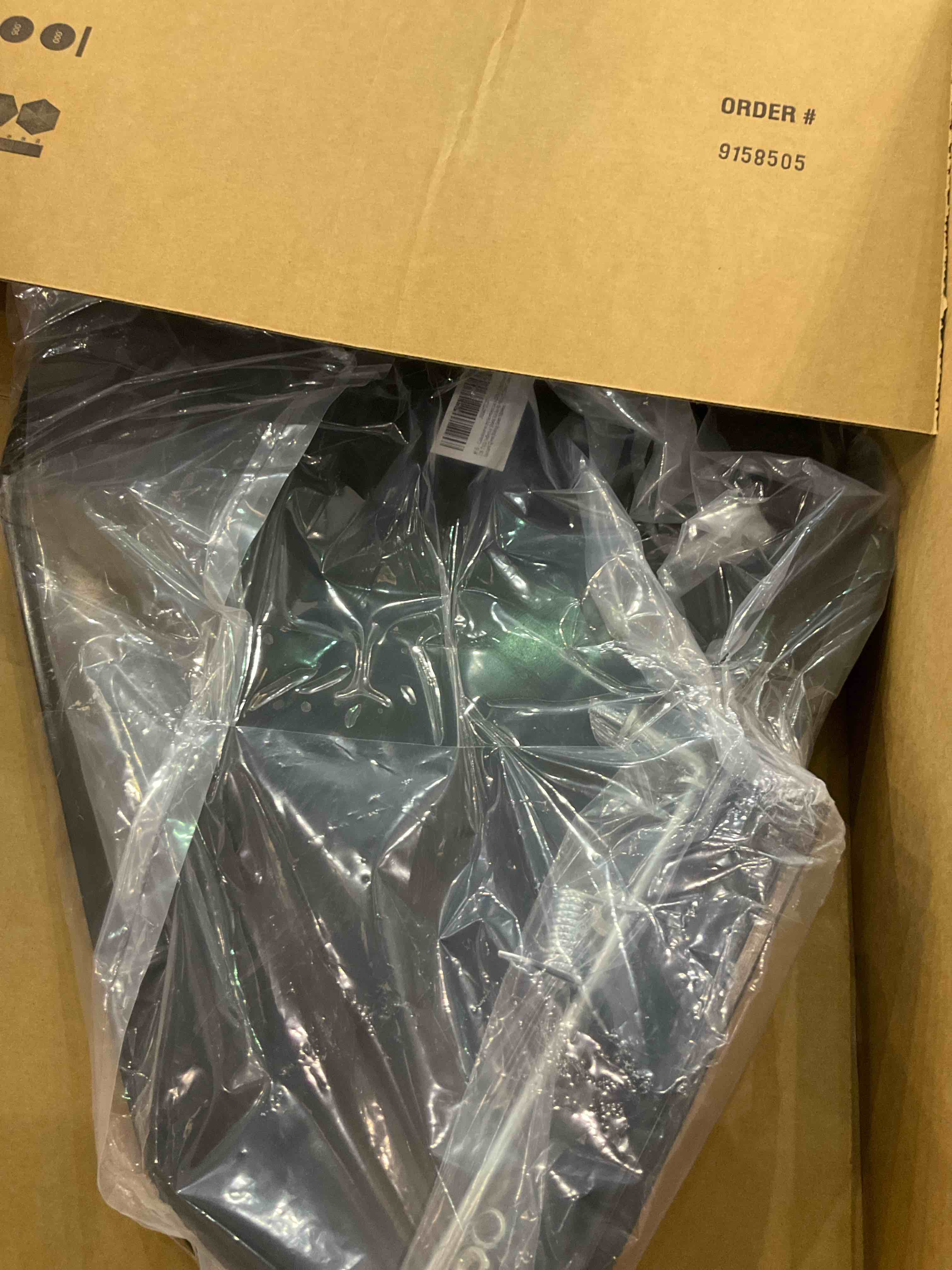 https://s3.amazonaws.com/lotting-images-prod/BargainHunt/EXS01473788_1718623551885.jpeg