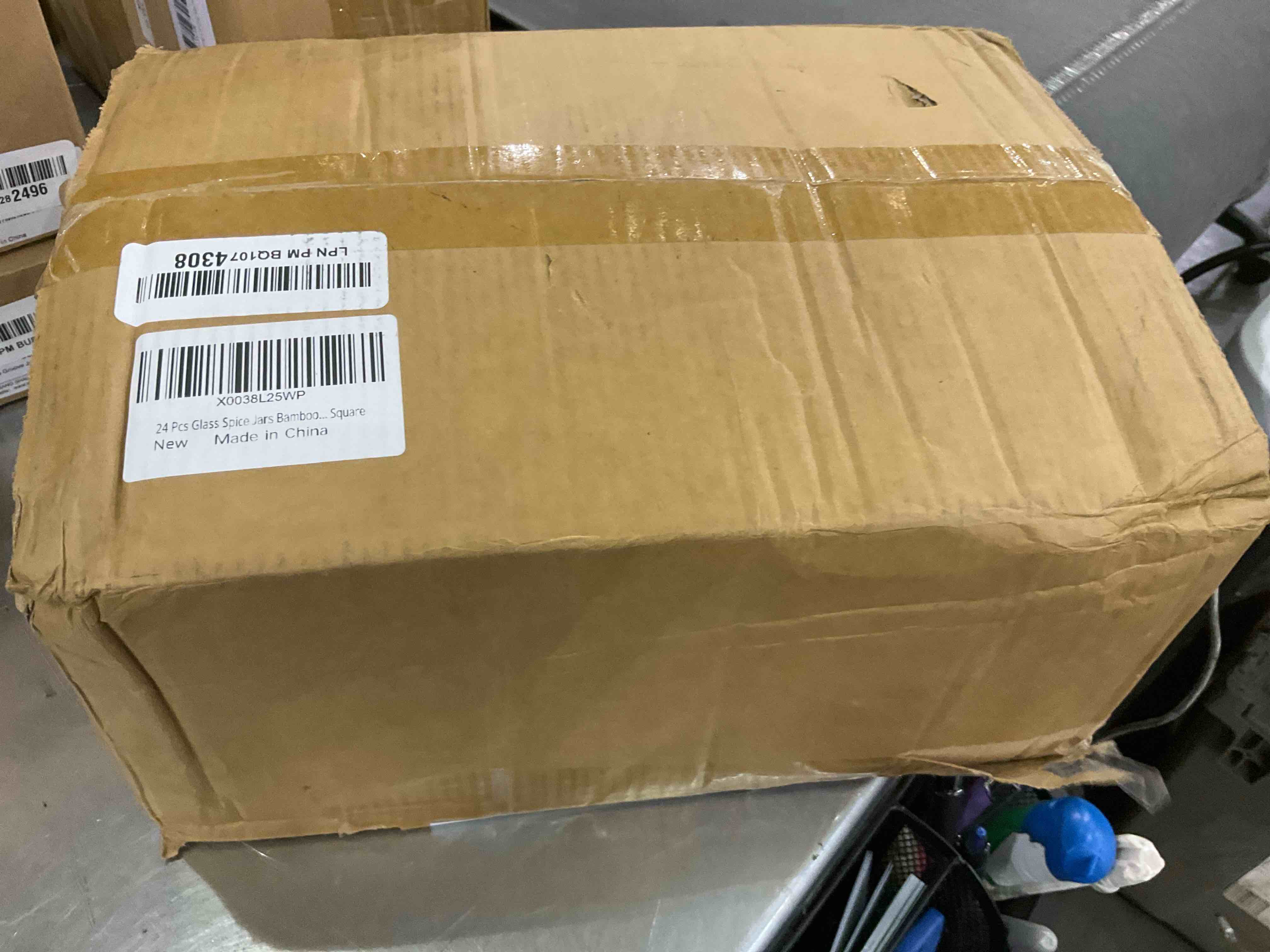 https://s3.amazonaws.com/lotting-images-prod/BargainHunt/EXS01474358_1718909528976.jpeg
