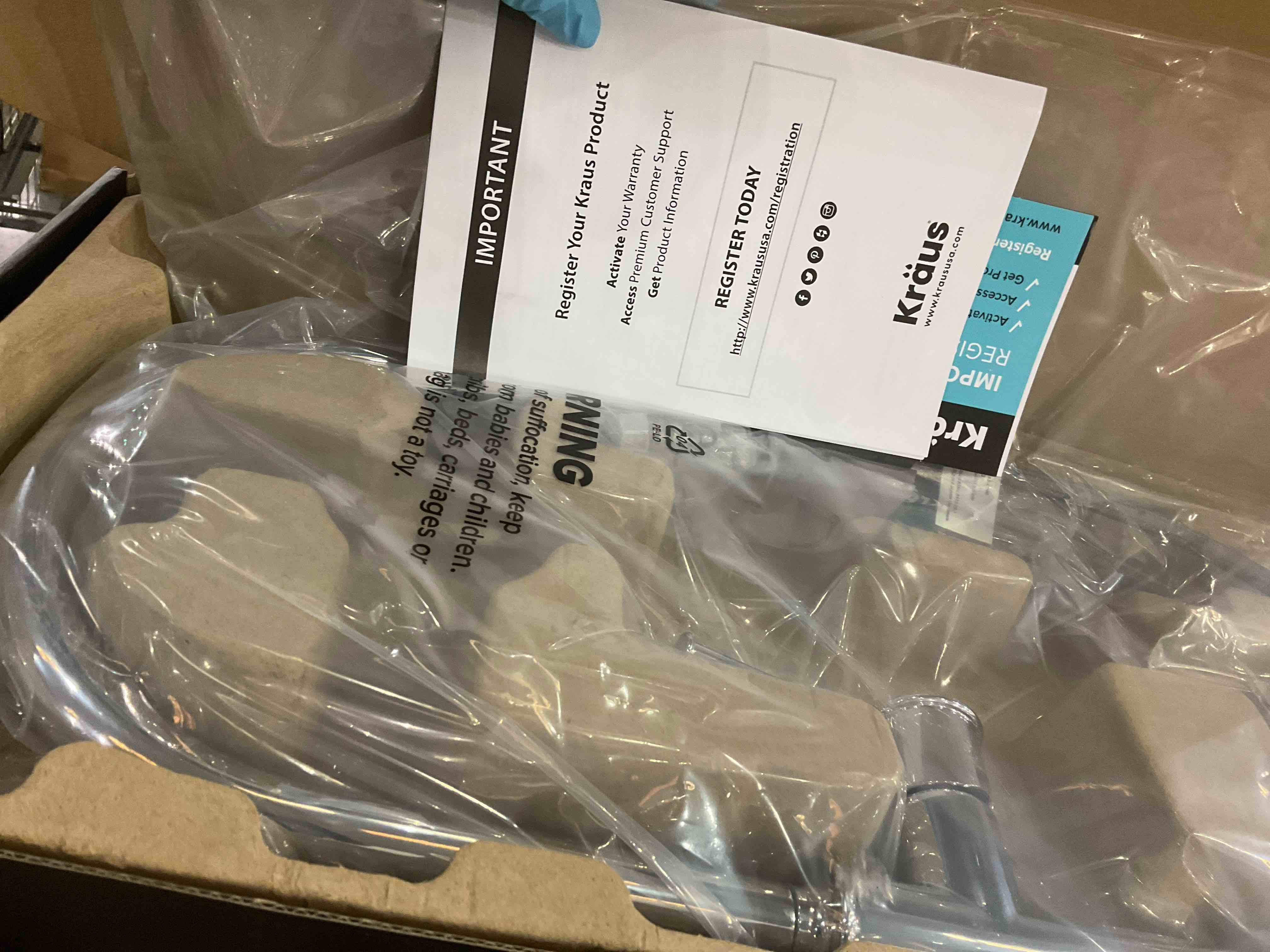 https://s3.amazonaws.com/lotting-images-prod/BargainHunt/EXS01474674_1718890472568.jpeg
