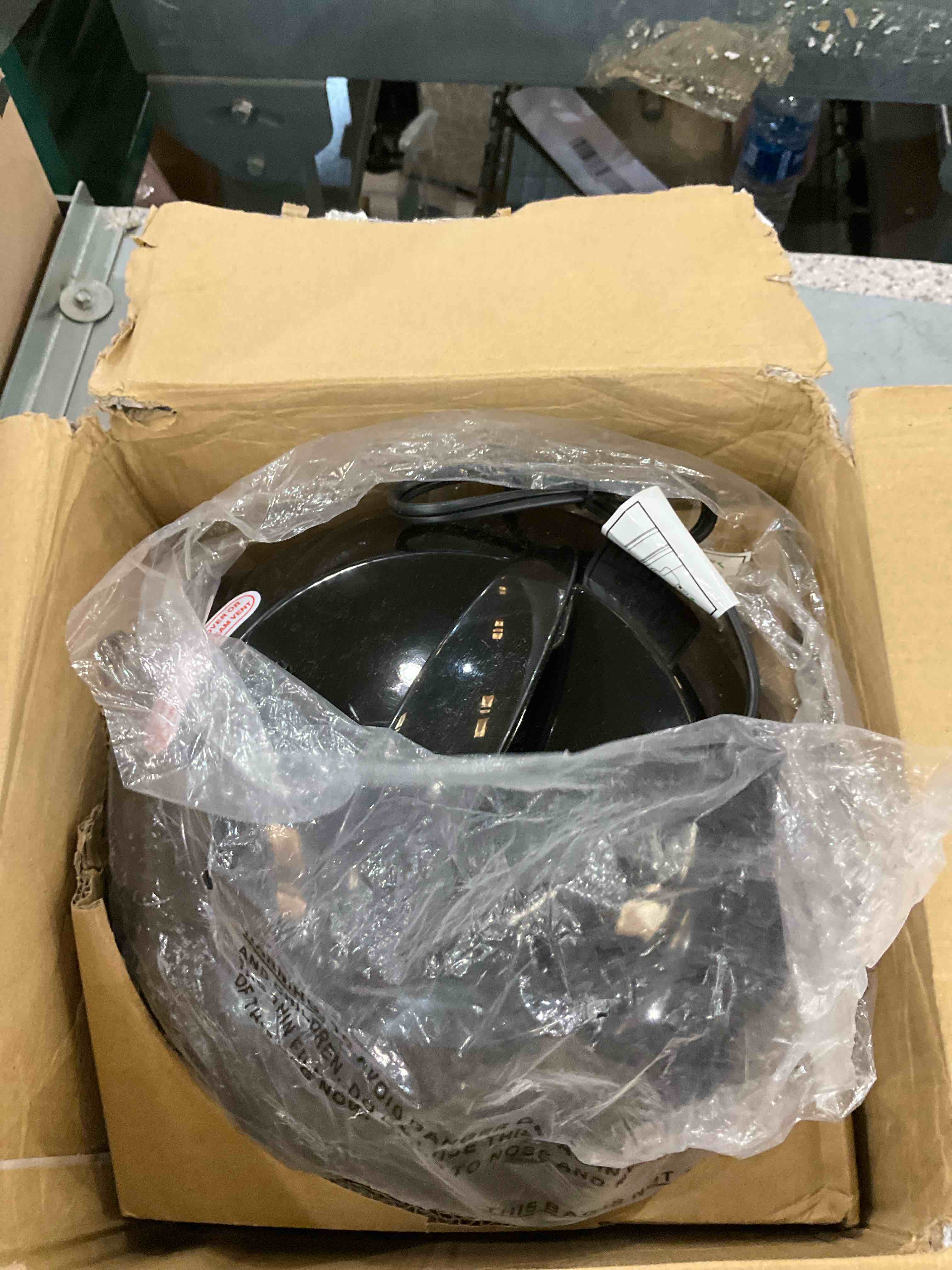 https://s3.amazonaws.com/lotting-images-prod/BargainHunt/EXS01475044_1717693378377.jpeg