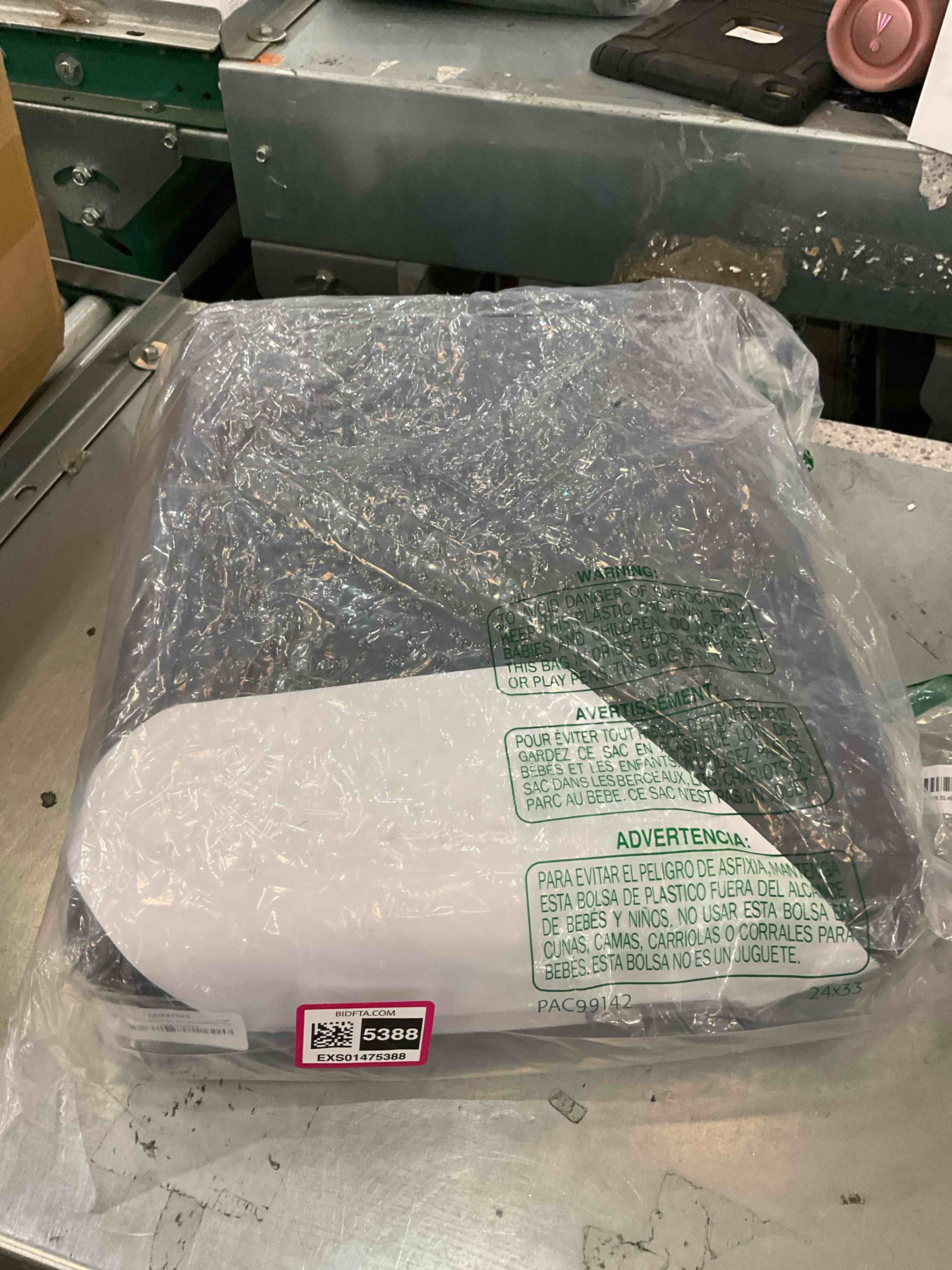 https://s3.amazonaws.com/lotting-images-prod/BargainHunt/EXS01475388_1718126012306.jpeg