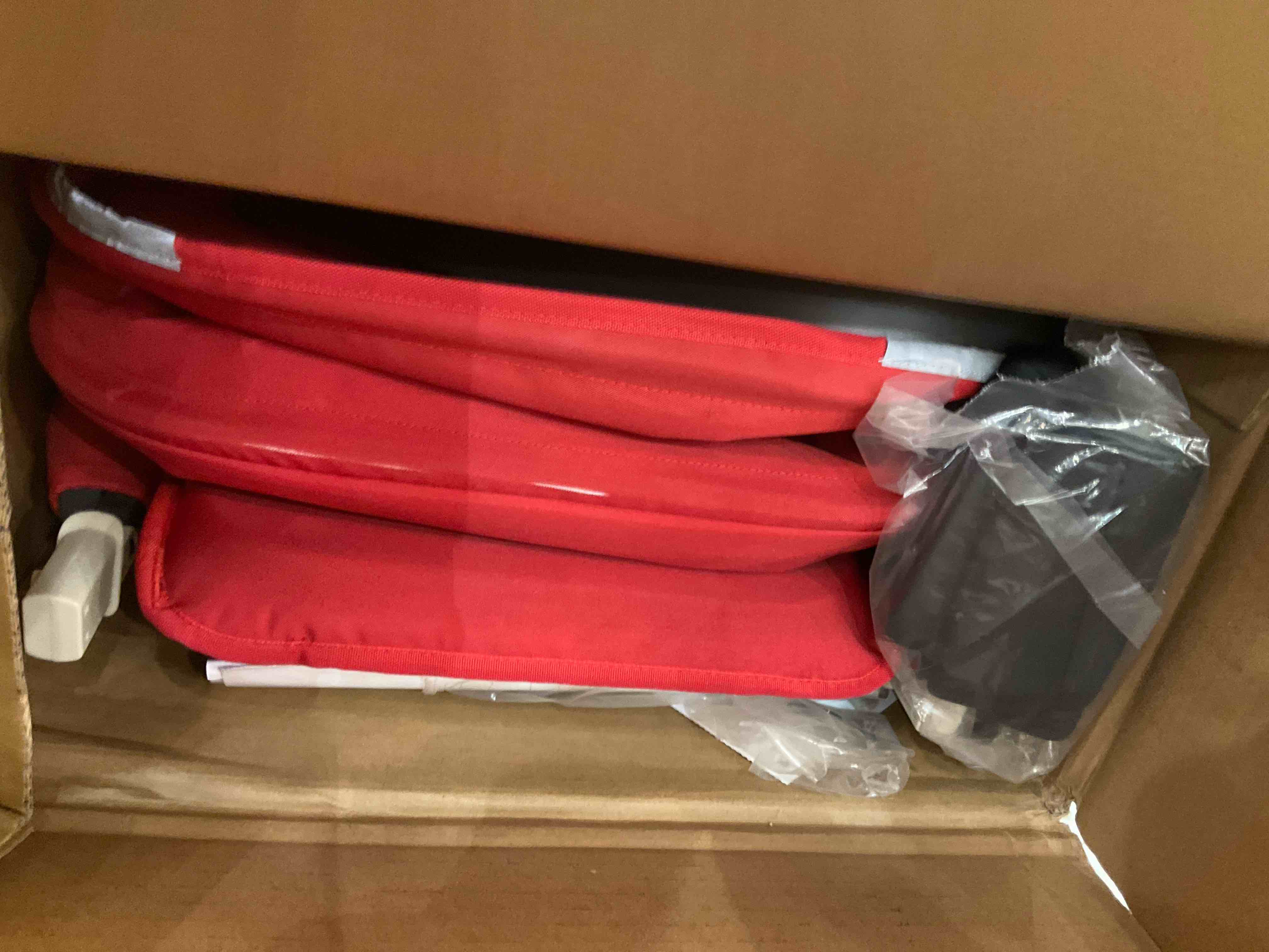 https://s3.amazonaws.com/lotting-images-prod/BargainHunt/EXS01475679_1718214796302.jpeg